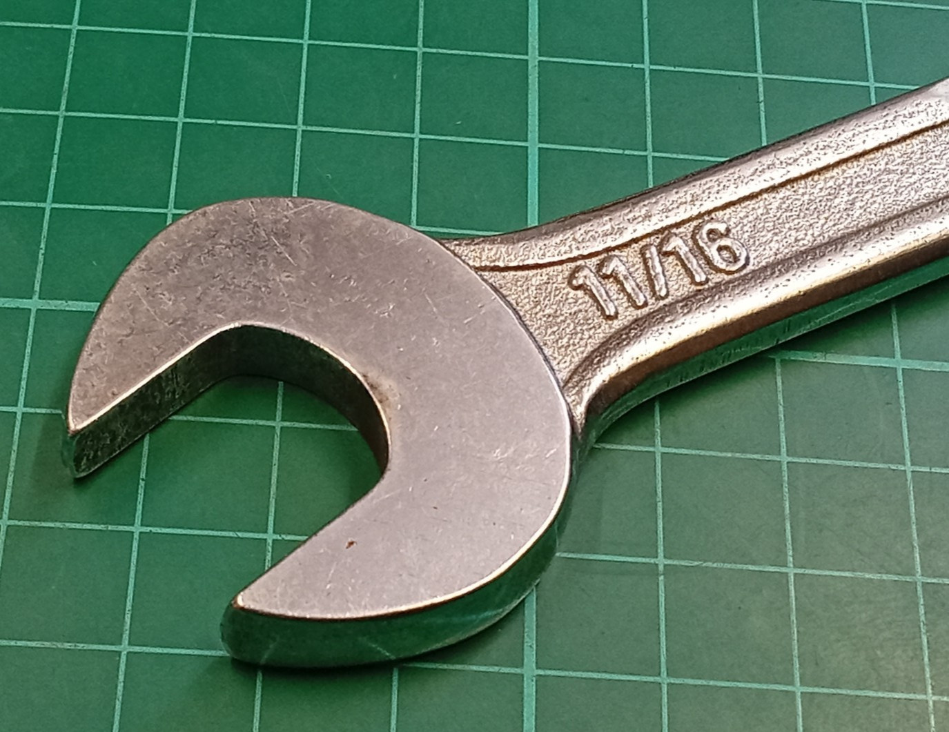 Stanley 86-838, 11/16″ AF, Chrome Vanadium, Combination Spanner, Made In France