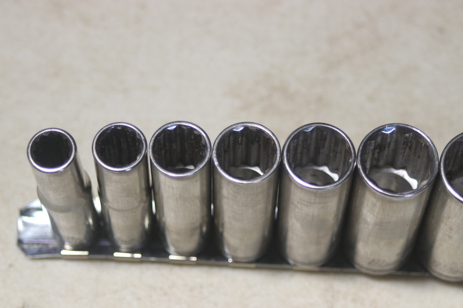 Blue Point BLPL 3/8 Inch Drive 12 Point Deep Socket Set 3/8 To 1 Inch 11 Pieces
