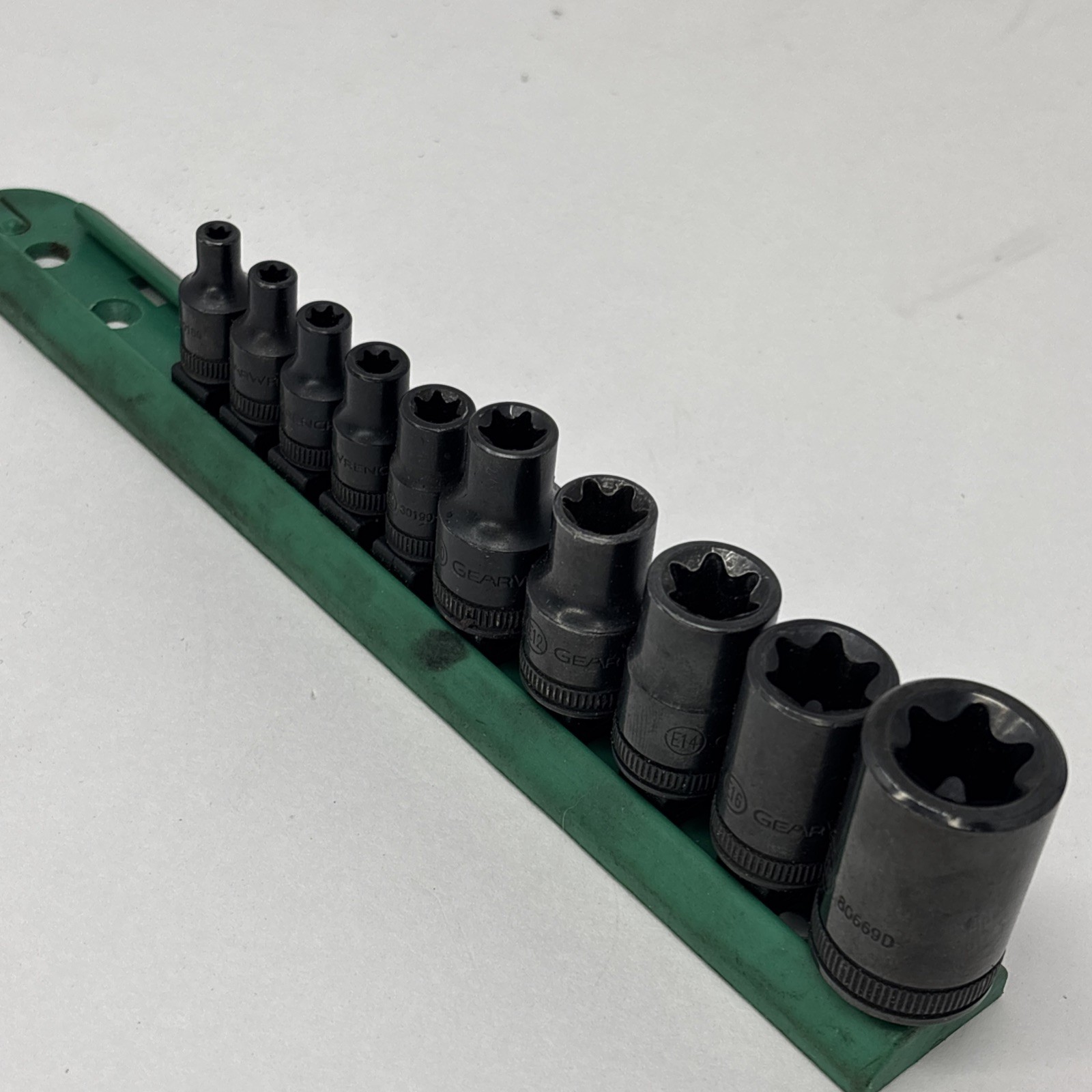 Gearwrench External Torx Socket Set 1/4″ 3/8″ 1/2″ Drive 10Pc W/ rail