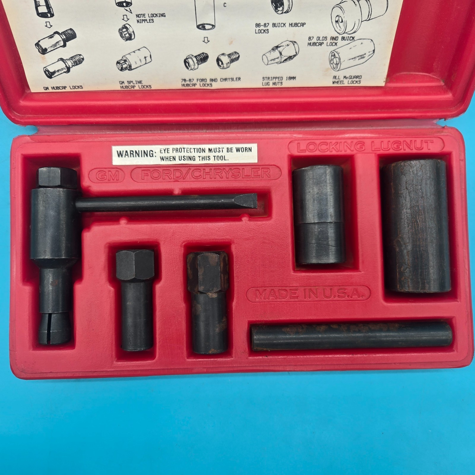 CUSTOM HUBCAP & WHEEL LOCK REMOVAL KIT.