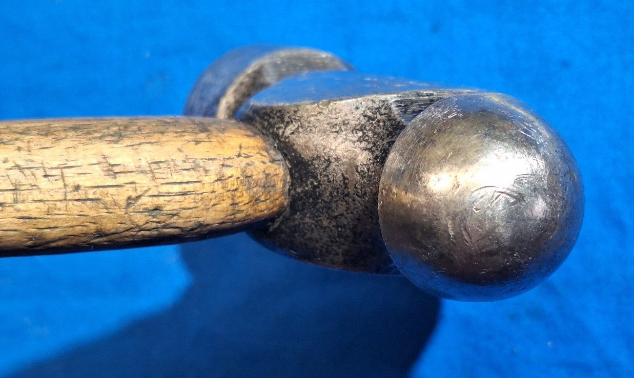 Blue Point BP40B 40oz Ball peen hammer wood handle tight head
