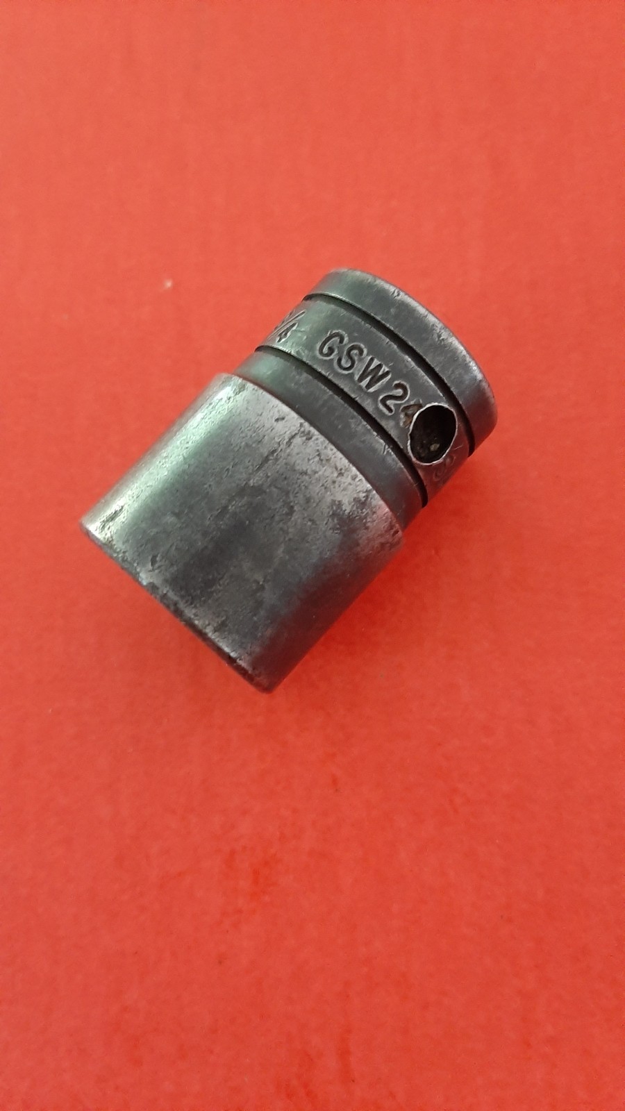 Snap-on GSW240 3/4″ 1/2″ Drive 12pt Point Black Industrial Finish Socket