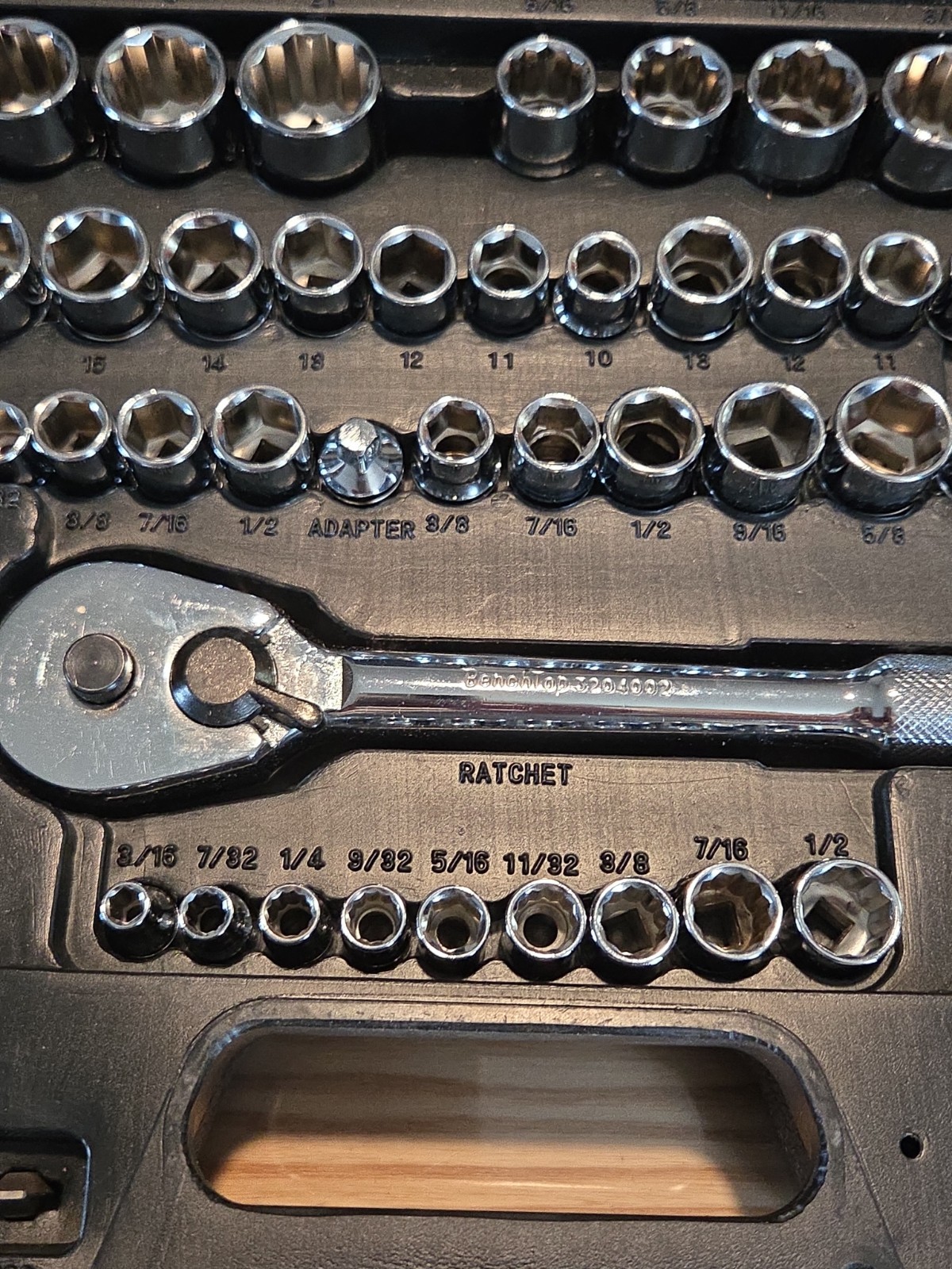Benchtop 100 Piece Mechanics Tool Socket Set 1/4” 3/8” 1/2” Drive Metric & SAE