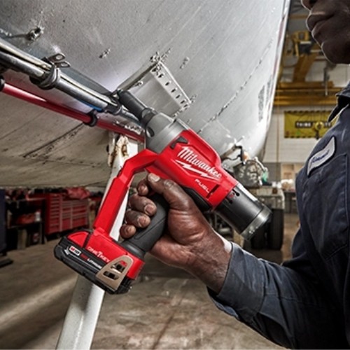 Milwaukee M18 FUEL ONE-KEY 18-Volt Lithium-Ion Cordless Rivet Tool