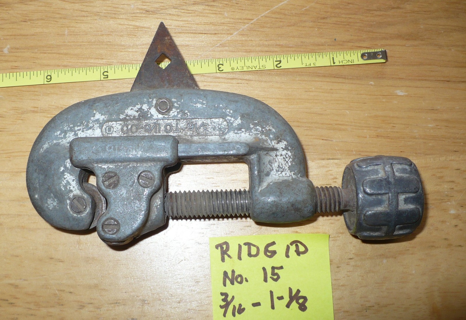 Vintage No. 15 Ridgid 3/16 to 1-1/8 Pipe & Tubing Cutter