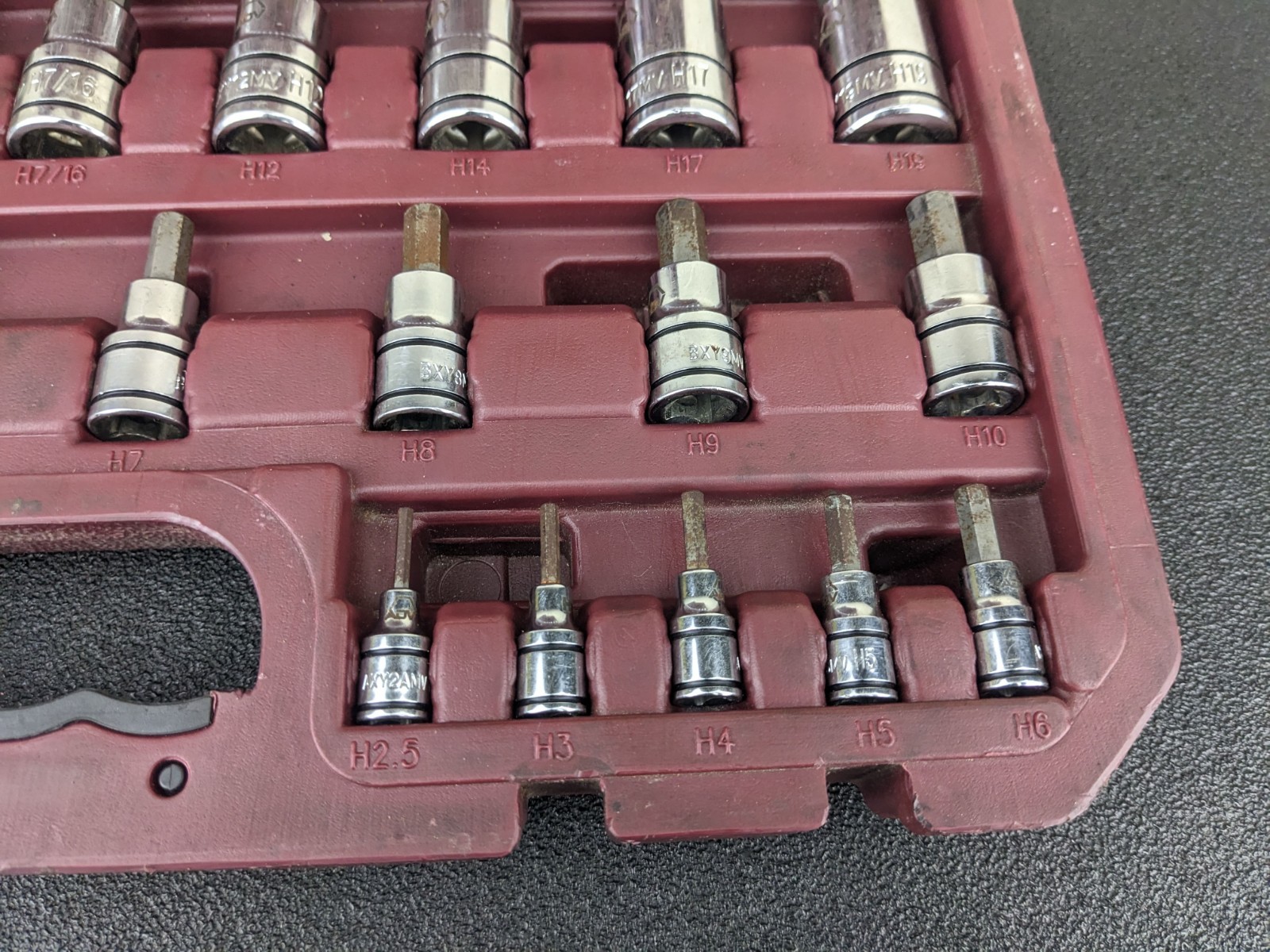 #bo767 Matco Tools 75 Piece Master ADV Hex/Torx Bit Socket Set Model SBS75VA