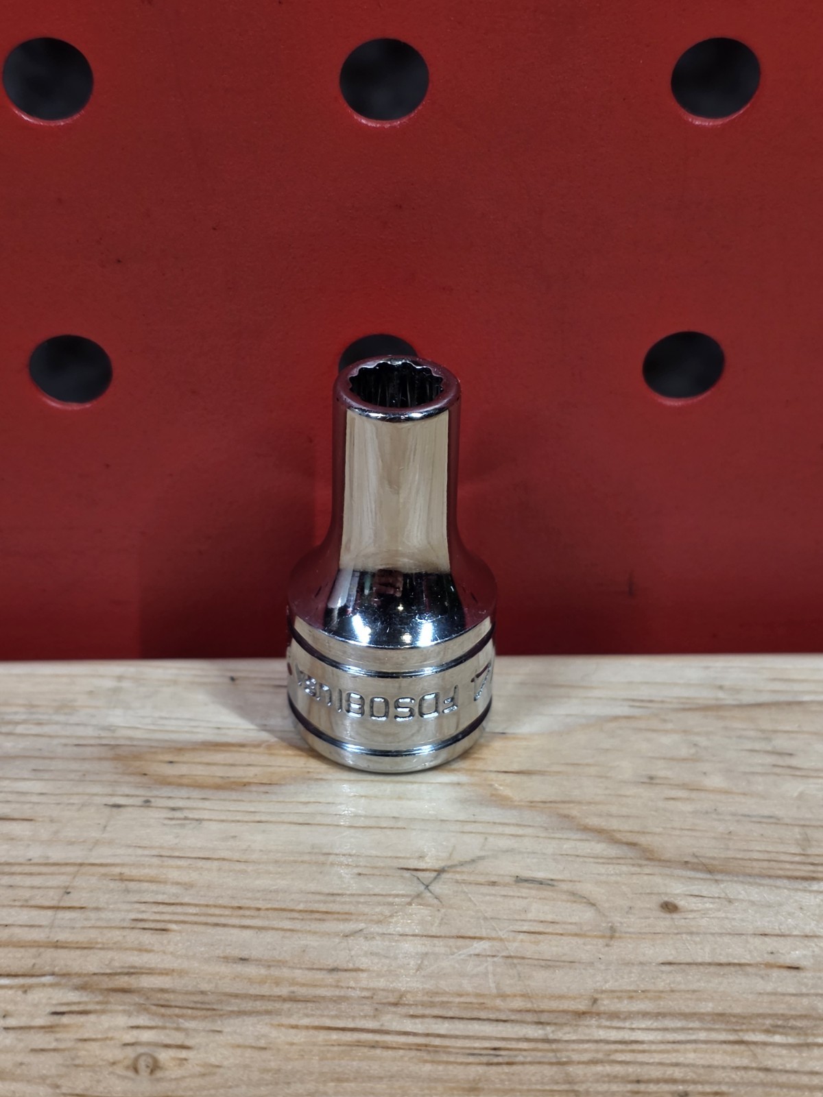 Snap-on Tools FDS081 1/4″ SAE 3/8″ Drive 12-Point Semi-Deep Chrome Socket NICE