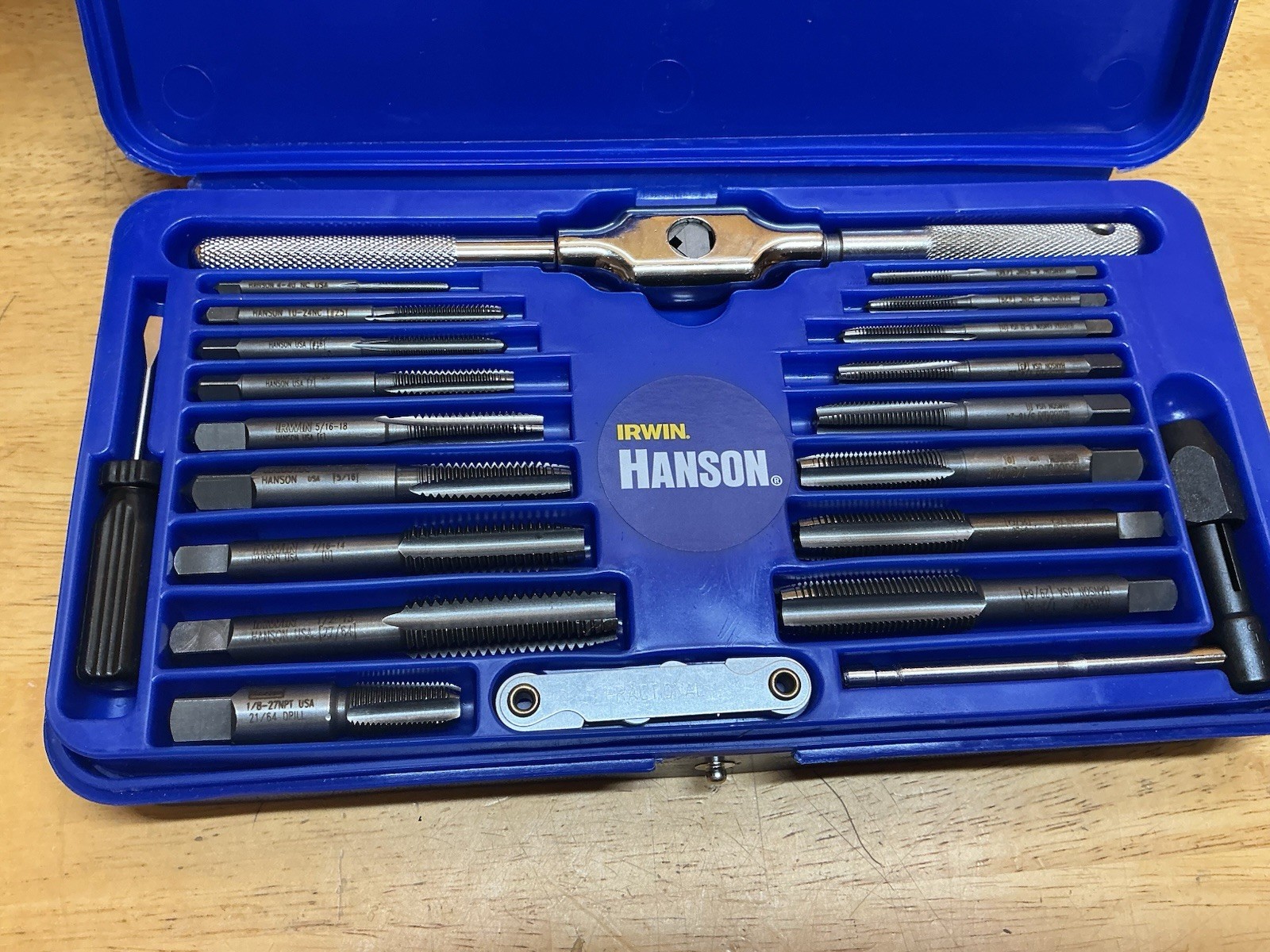 Irwin Hanson 24606 41 Pc. SAE Hex Tap & Die Set (#4-1/2”)
