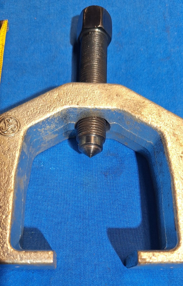 Pitman arm puller pressure screw takes 3/8″ drive VG Cond