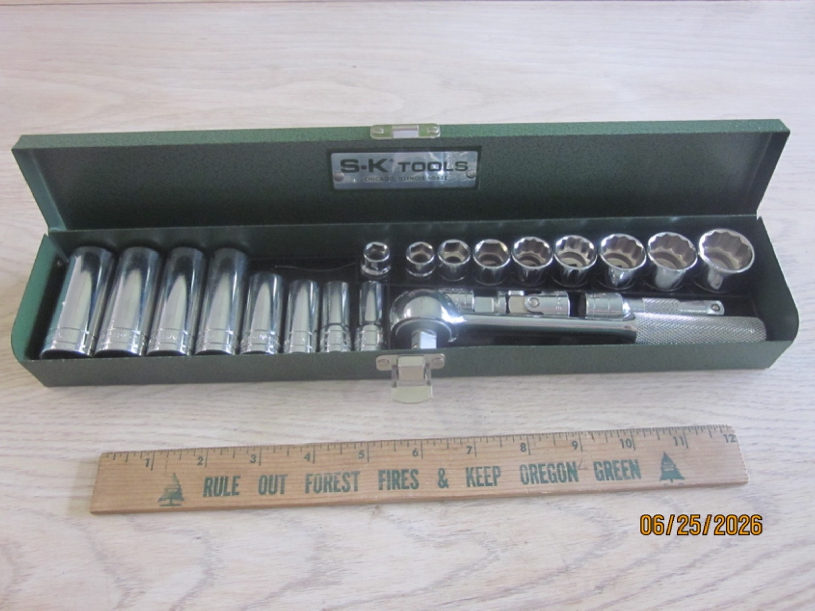 VTG S-K TOOLS VERY NEAR MINT CONDITION SAE 3/8″ DRIVE 21 PIECE SOCKET SET