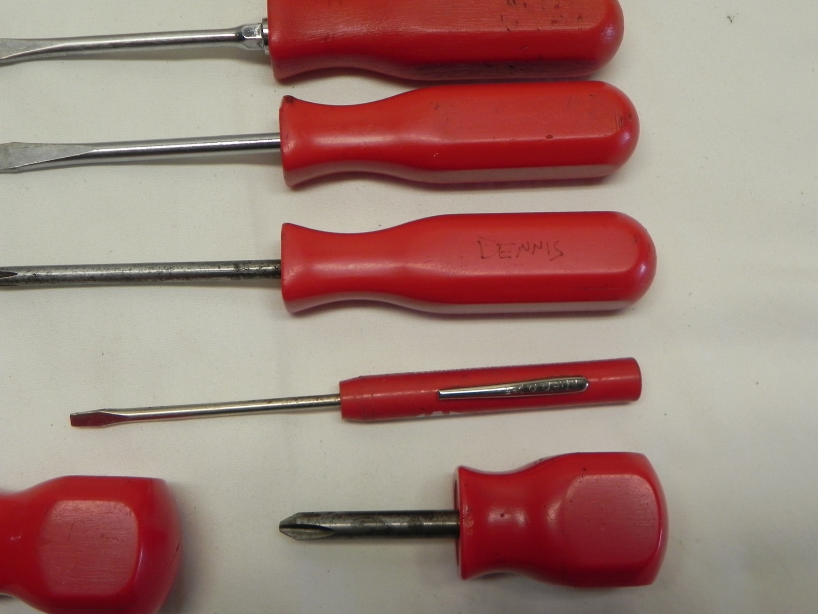 Mac Tools Vintage 15 Piece Flat Tip & Phillips Head Red Screwdriver Set