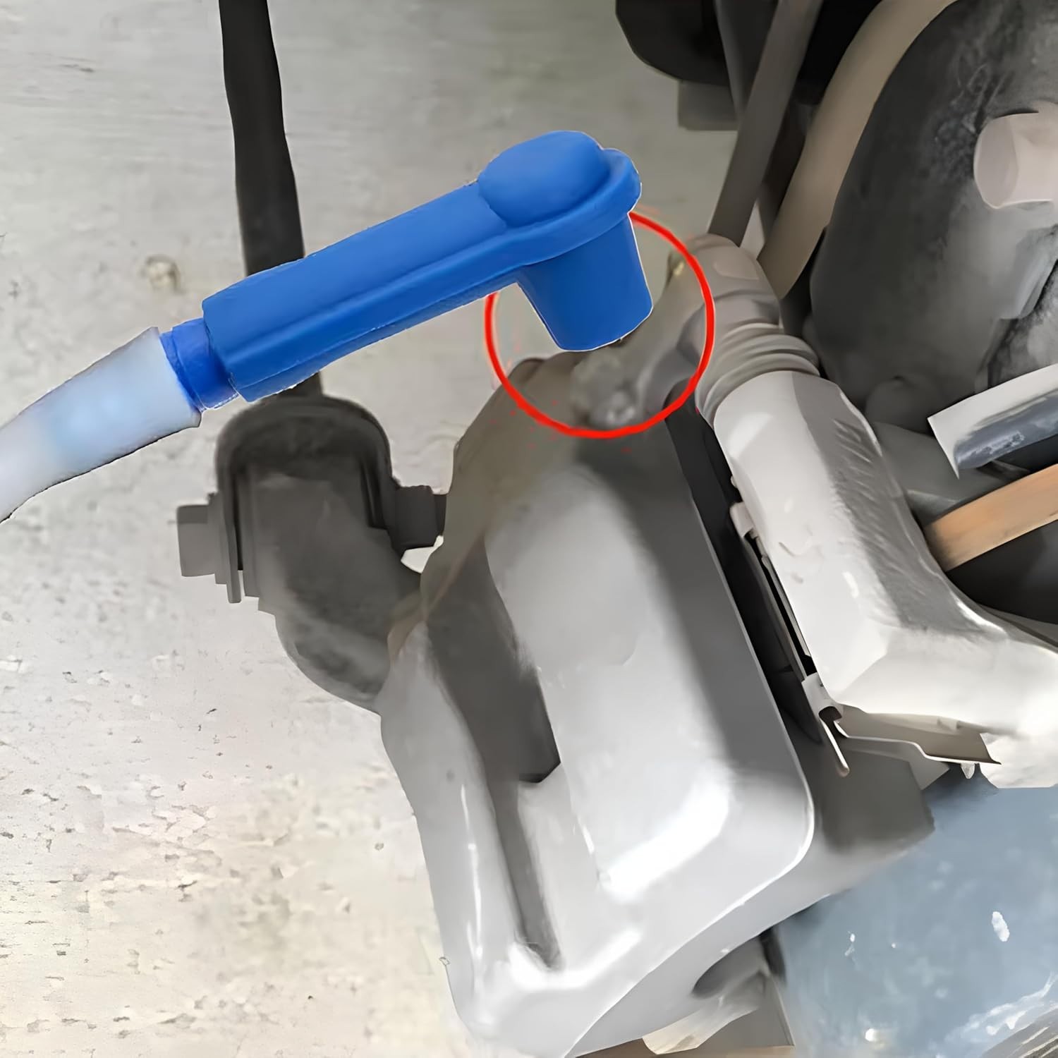 Effortless Brake Bleeding Tool – Eco-Friendly ABS Design with Adjustable Fit