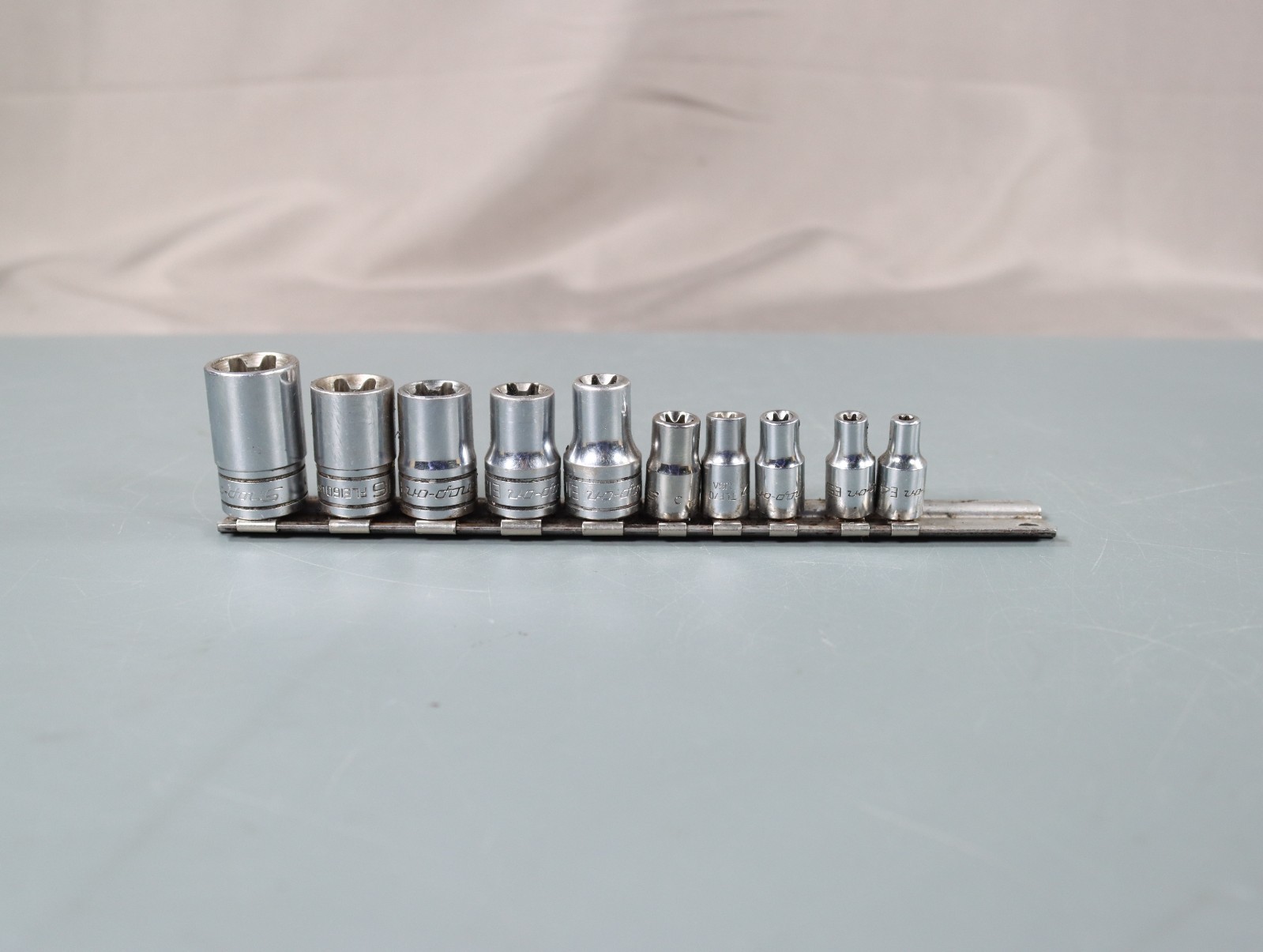 Snap-On 210AFLEY 10pc Combination Drive inverted TORX Shallow Socket Set E4-E18