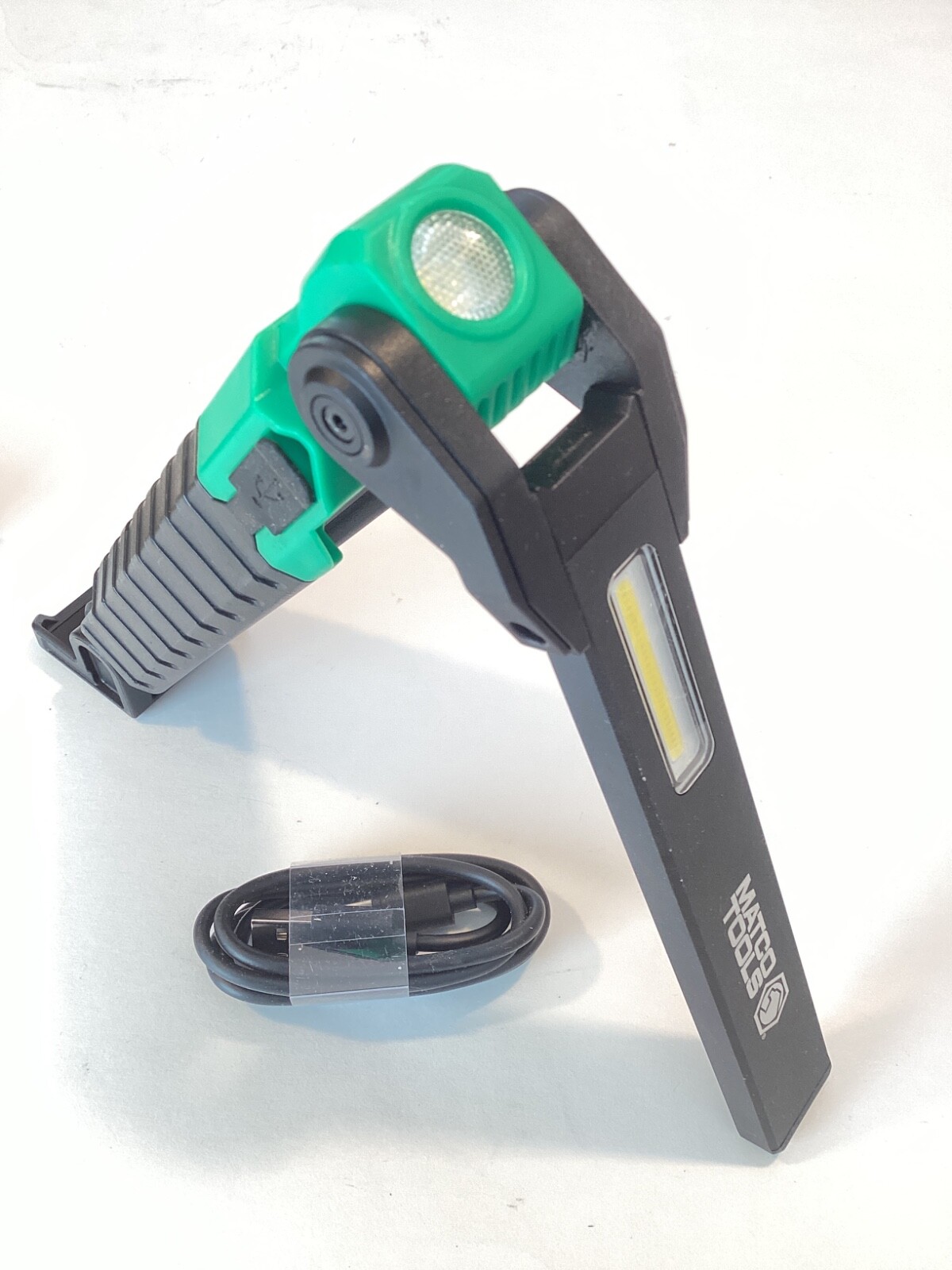 Matco Tools Cordless Work Light With Snap Lock Pivot Base 950 Lumens REAL NICE