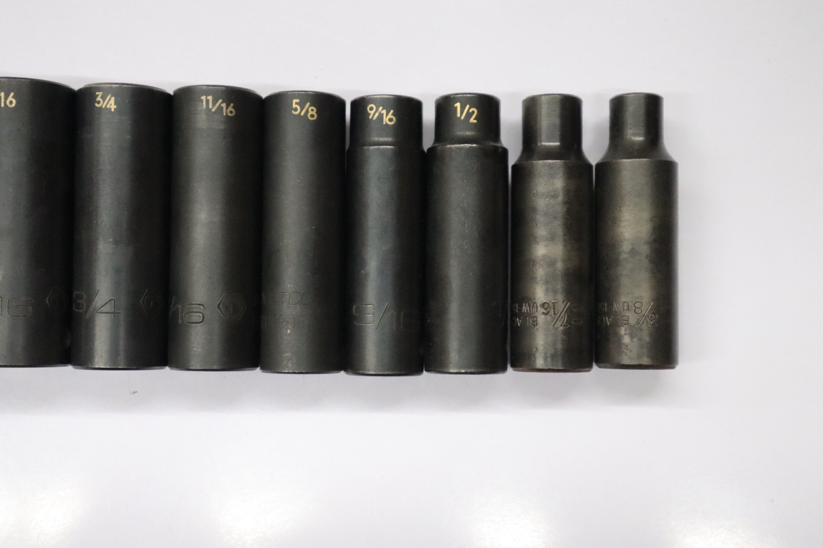 Mixed Lot of 28pc. 1-1/4″ – 1/8″ 6pt Impact Sockets Matco, Kobalt & Blackhawk