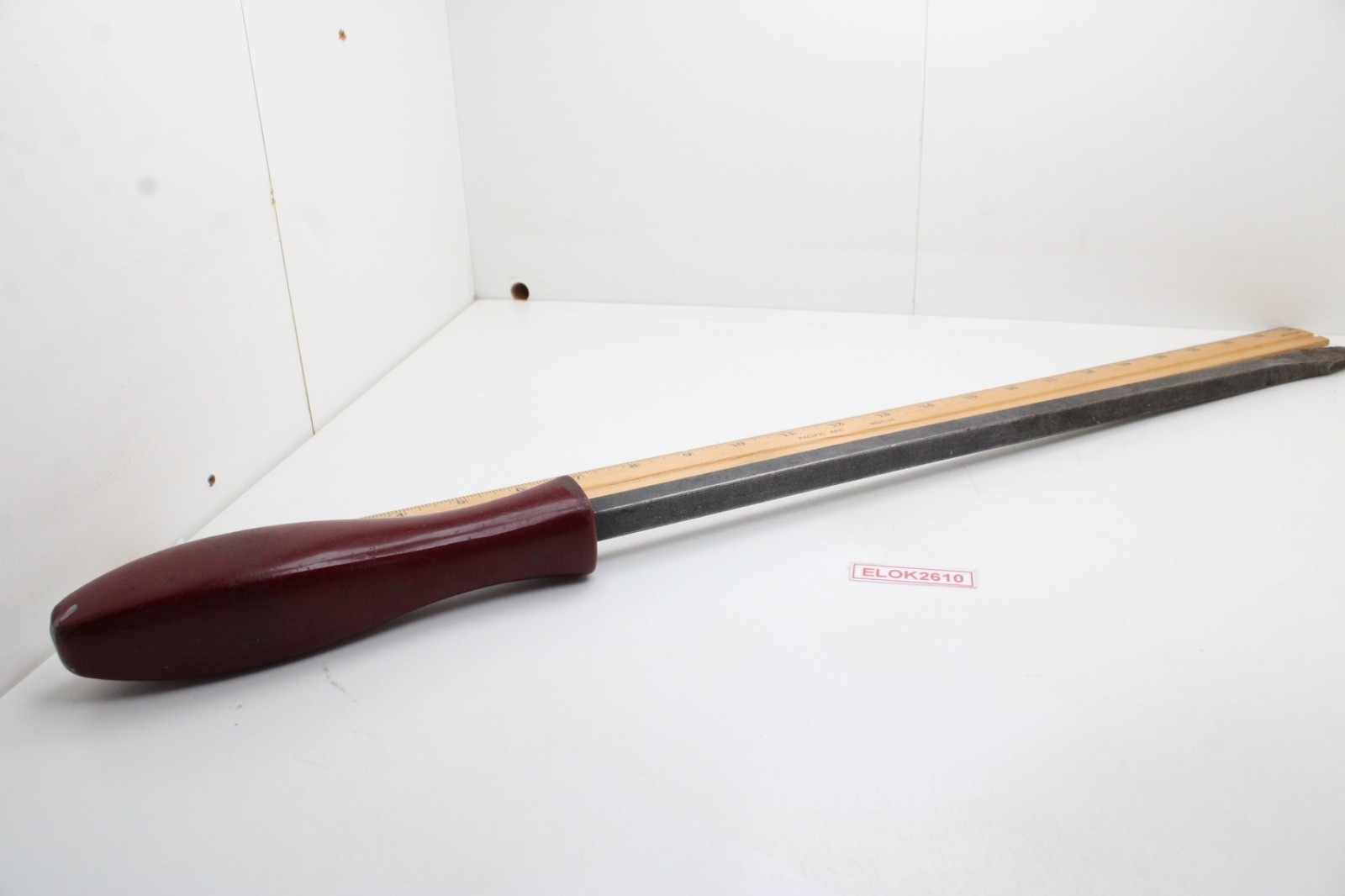 Unbranded 5/8″ Blade 18″ Long Shaft Flat Hard Maroon Handle Screwdriver