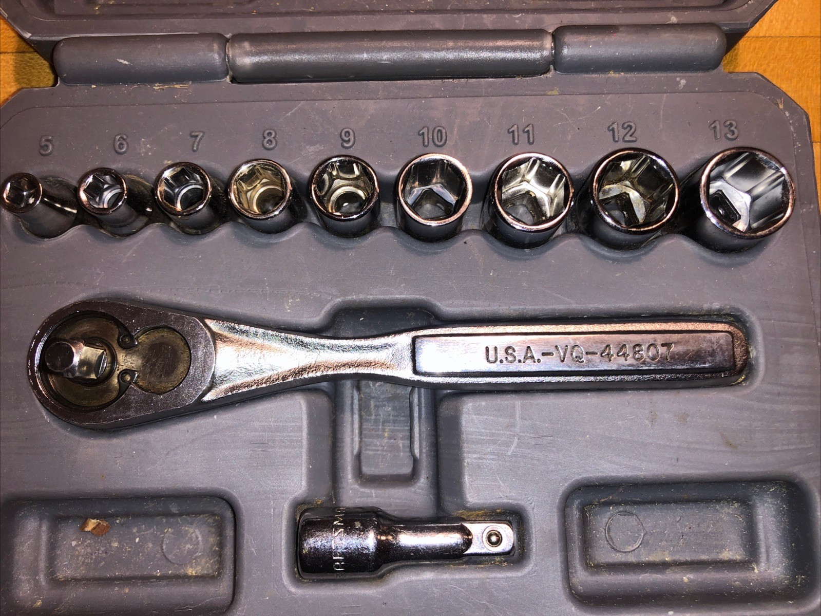 Sears Craftsman USA 11Pc 1/4” Metric 5mm-13mm 6Pt. Socket Ratchet Set 34861