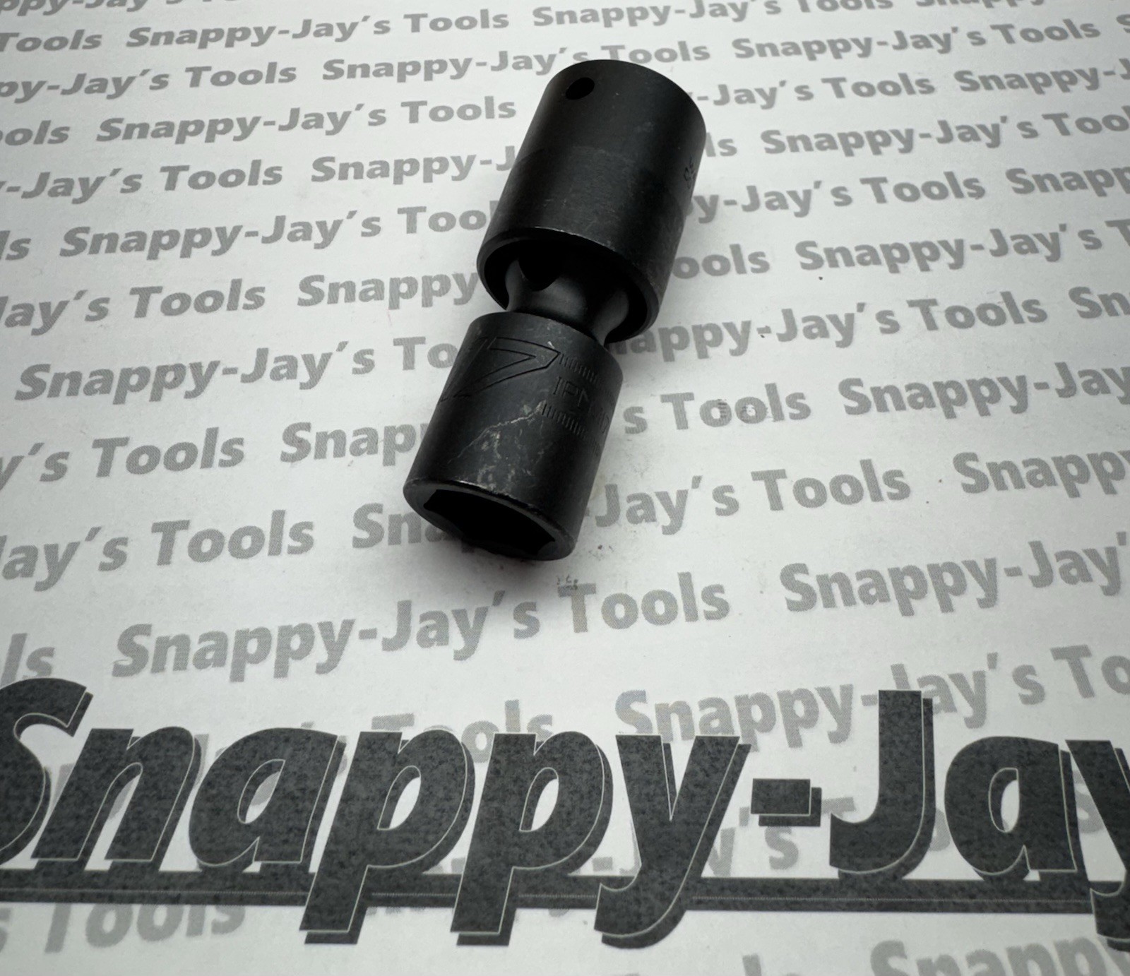 Snap-on Tools USA NEW 1/2″ Drive 17mm Metric 6PT Impact Swivel Socket IPLM17C