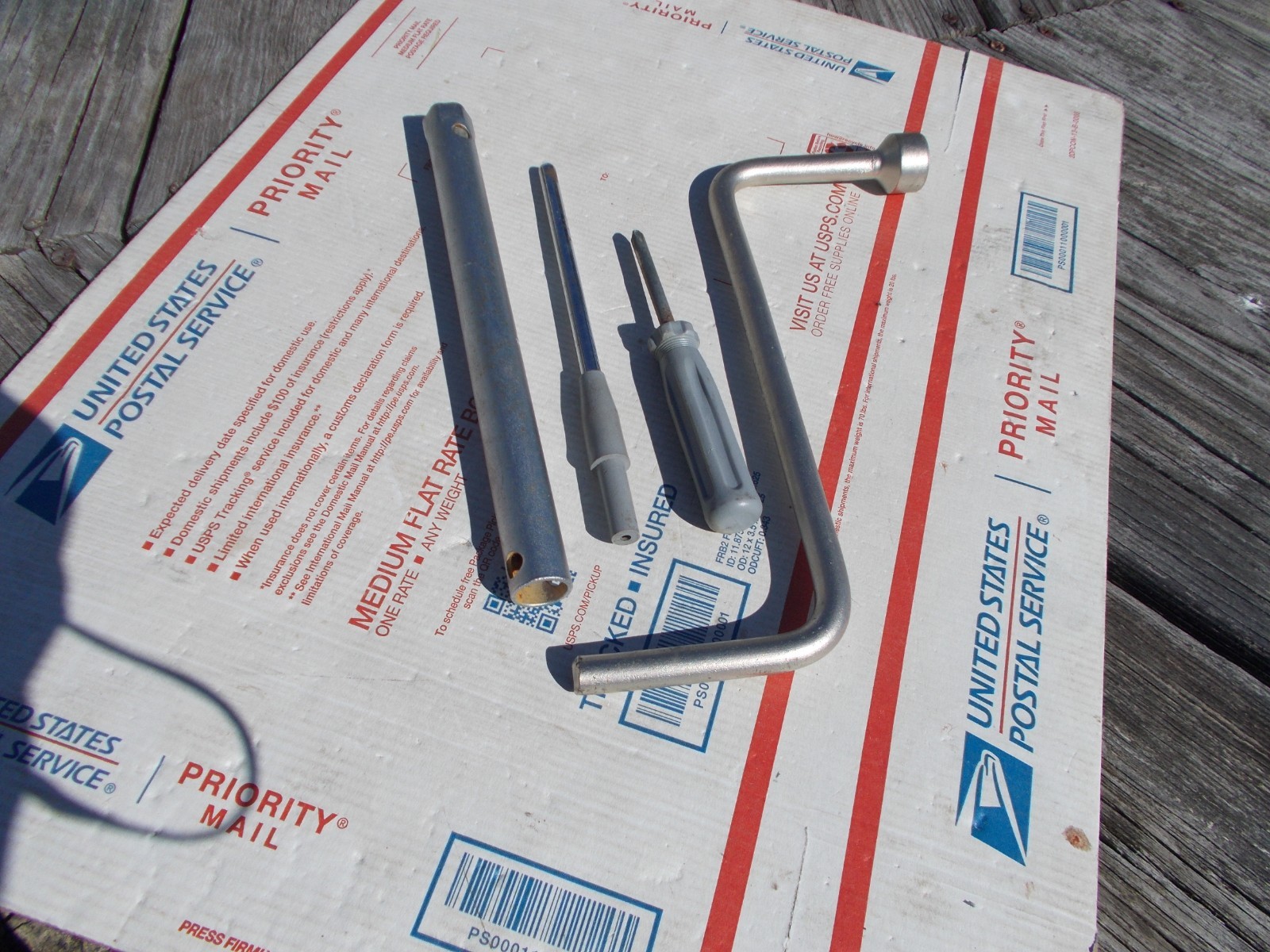 BMW E30 and Various models Trunk Tools OEM. Heyco