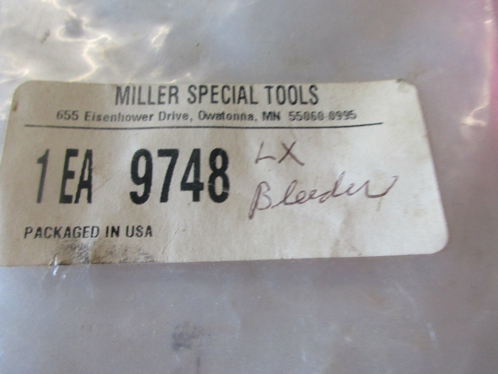 MILLER TOOL 9748 BLEEDER ADAPTERS FOR LX VEHICLES