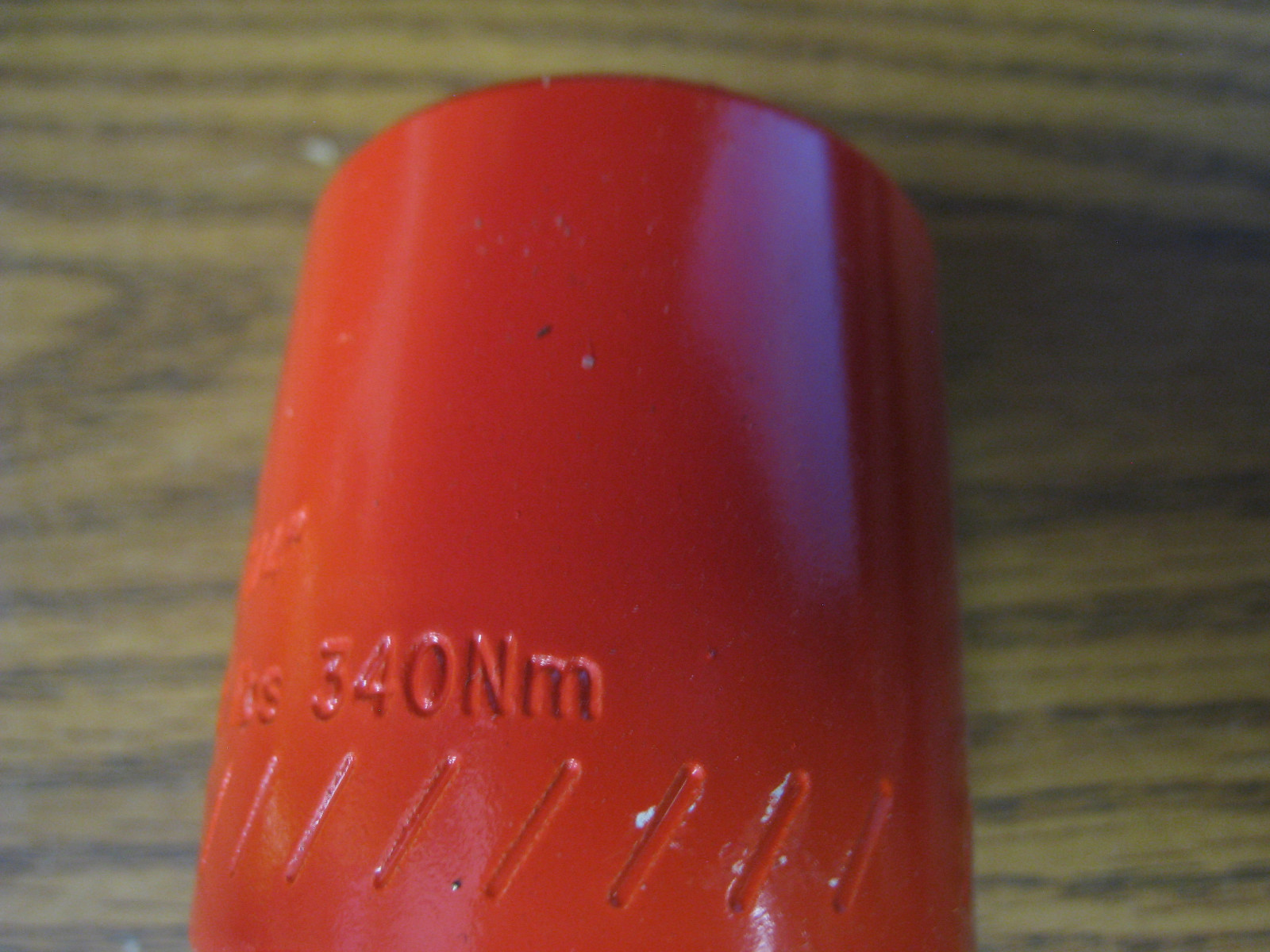 Accutorq ACC-20-3918 Heavy Duty Torque Socket 3/4″ Drive 1-1/4″ 250 FT LBS RED