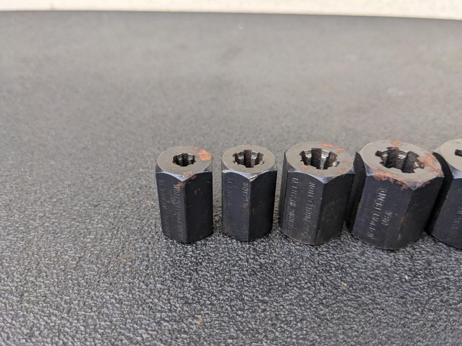 #bp460 Lisle Tool 19250 6pc Stuck Bolt Nut and Stud Remover Set