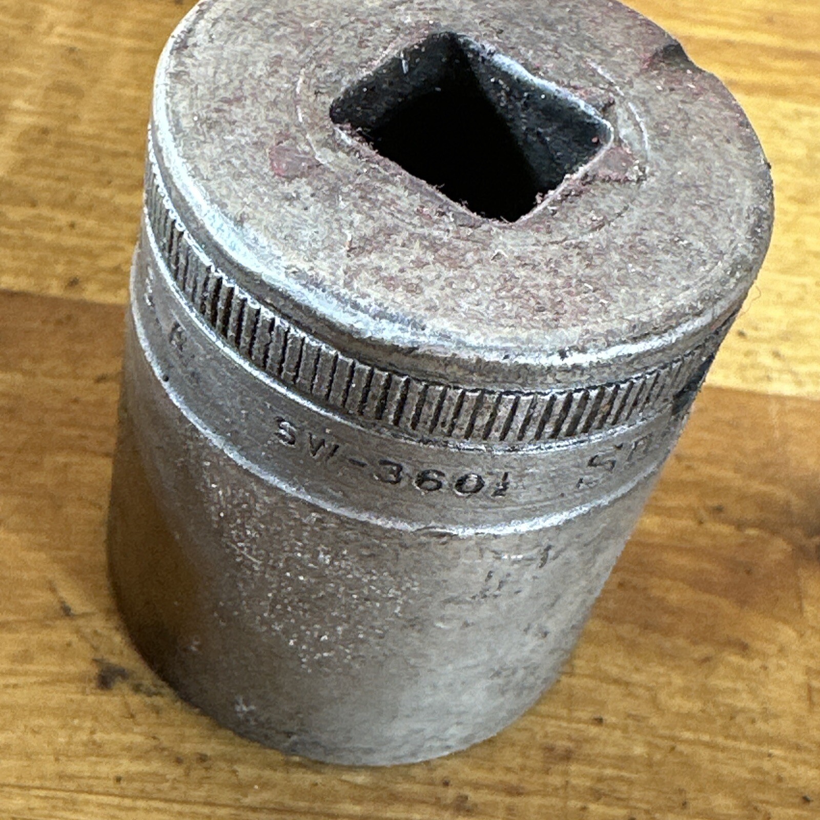 Snap on Tools USA 1/2” Drive 12 Pt. Socket SW-360-1/2 SAE 1-1/8″ Inch