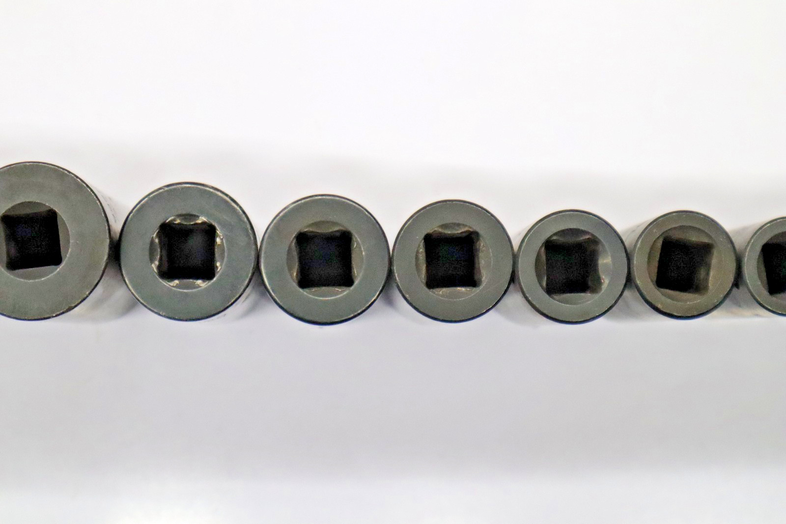 Mixed Lot of 28pc. 1-1/4″ – 1/8″ 6pt Impact Sockets Matco, Kobalt & Blackhawk