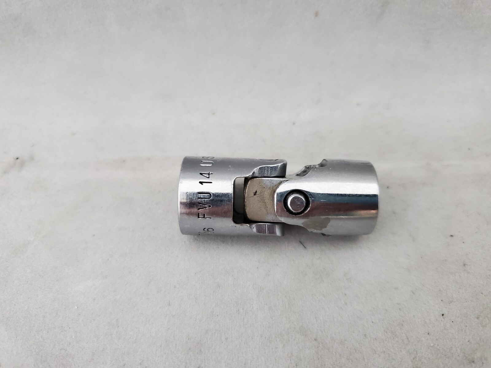 Snap On FVU14, 7/16″ Universal Swivel Socket, 3/8″ Dr 12 Pt