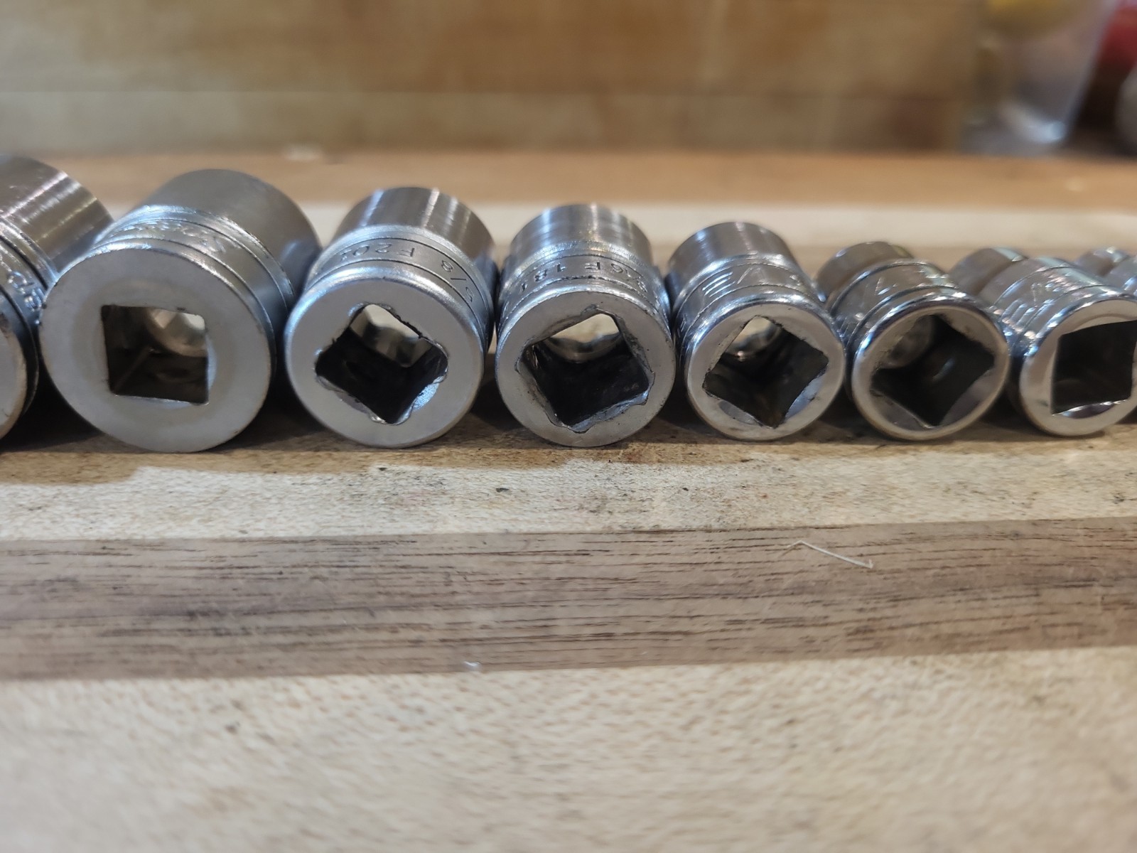 Snap On 211FY 11 Pc. 3/8″ Dr 12 Pt. SAE Shallow Socket Set 1/4″-7/8″ F081-F281