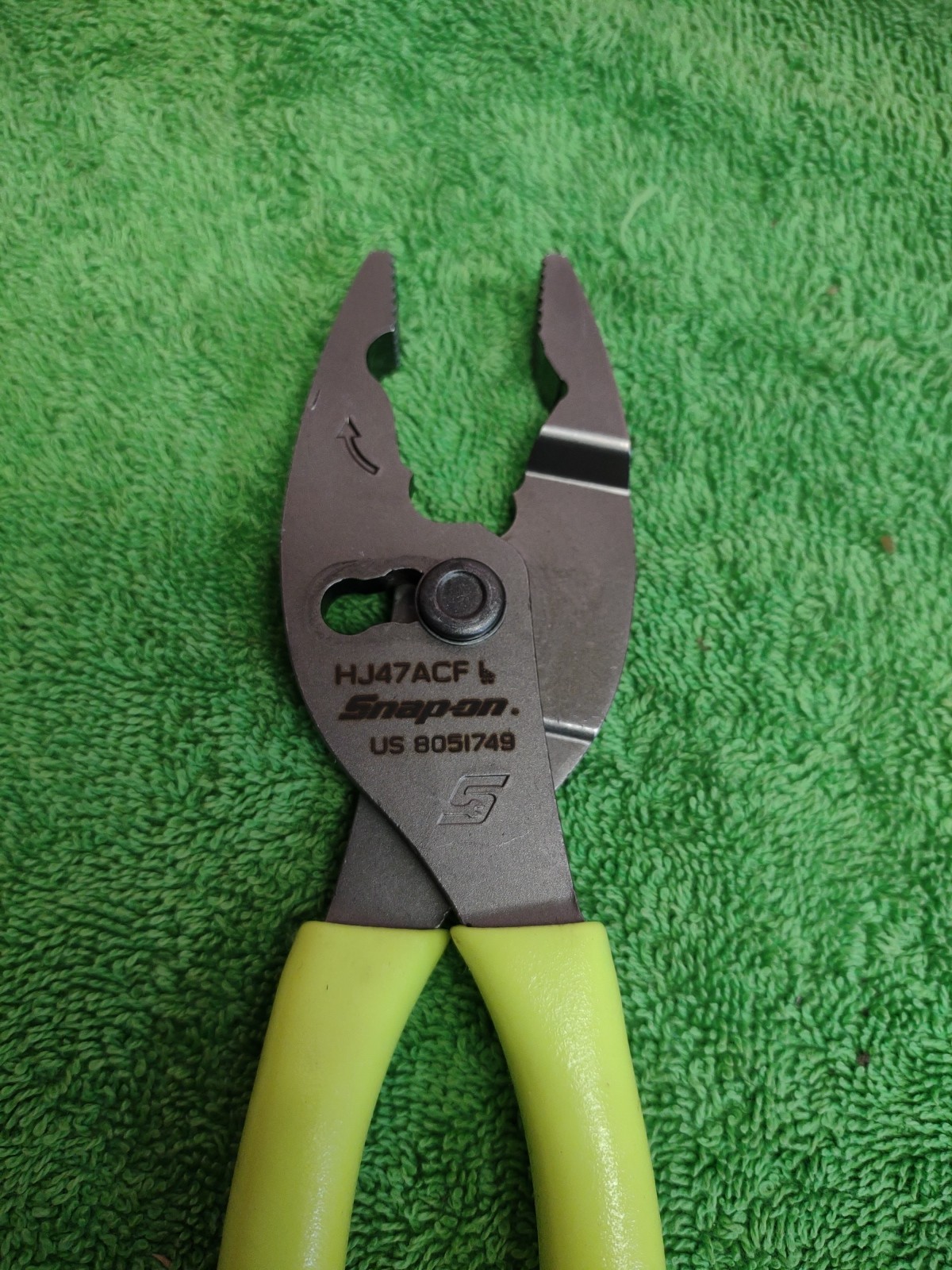 New!! Snap-on Tools USA HI-VIZ 8″ Soft Grip FlankJaw Slip-Joint Pliers HJ47ACFHV