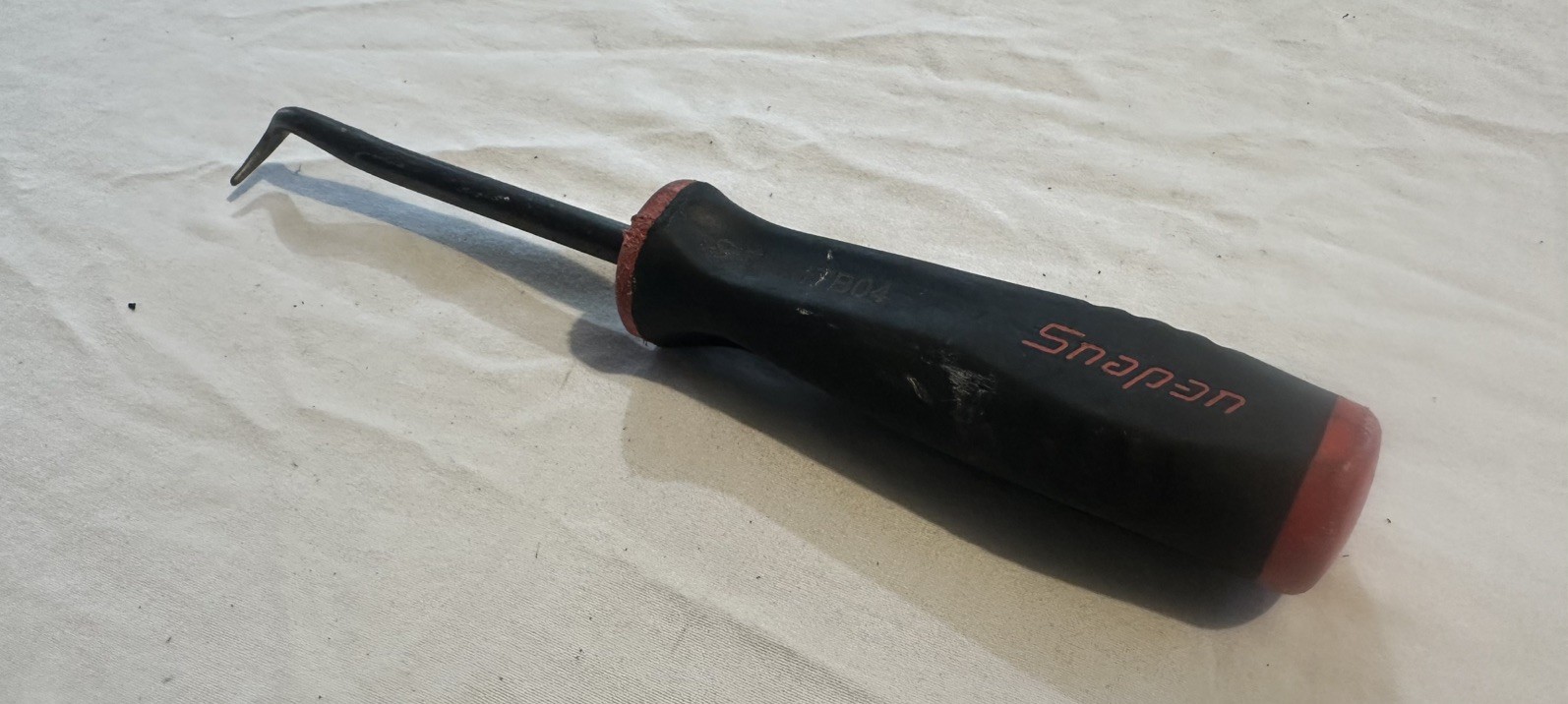 SNAP ON Tools ST23MTB04 10″ Radiator Pick (Black/Red) USA