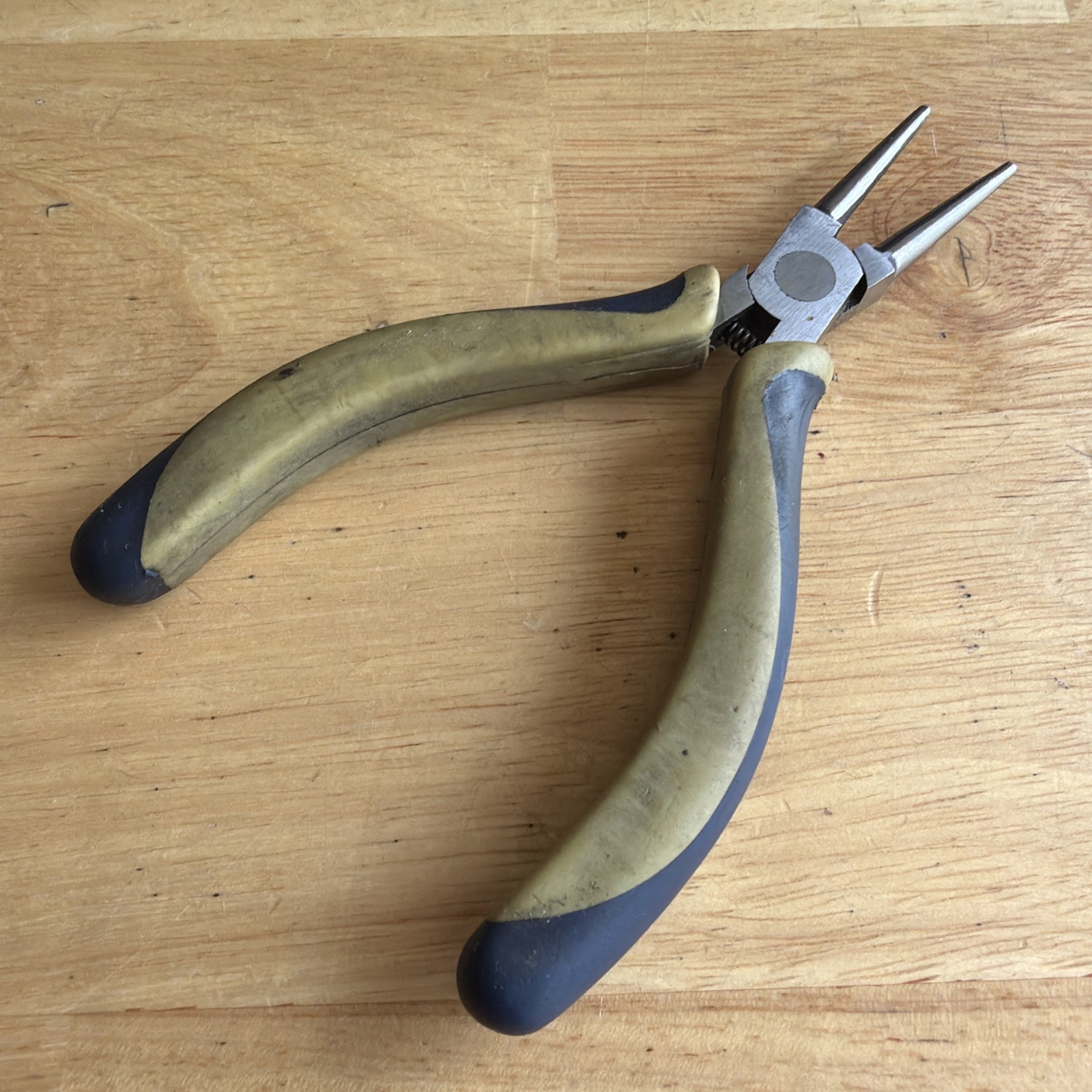 Blue Point Tools 5″ Long Mini Round Needle Nose Pliers B75CMP