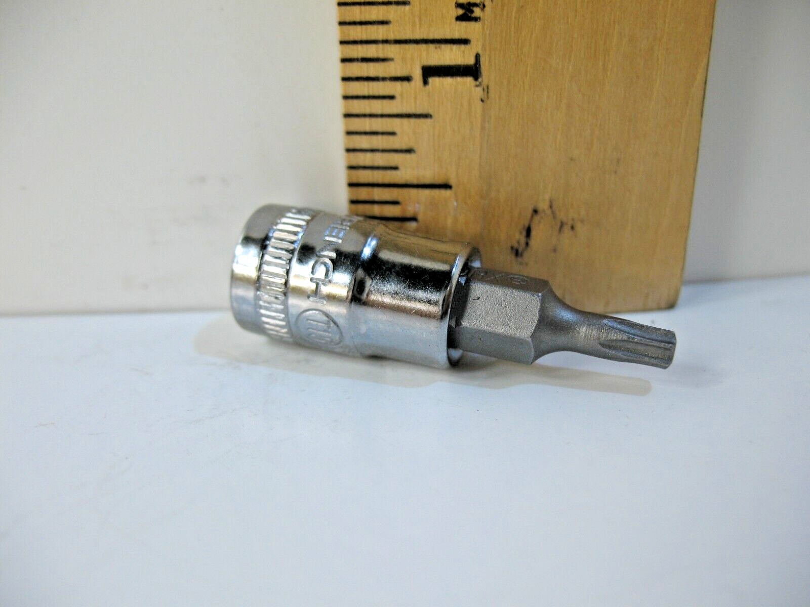 GearWrench 80181N, 1/4″ Drive Tamper Proof Torx Bit Socket T15 – Brand New