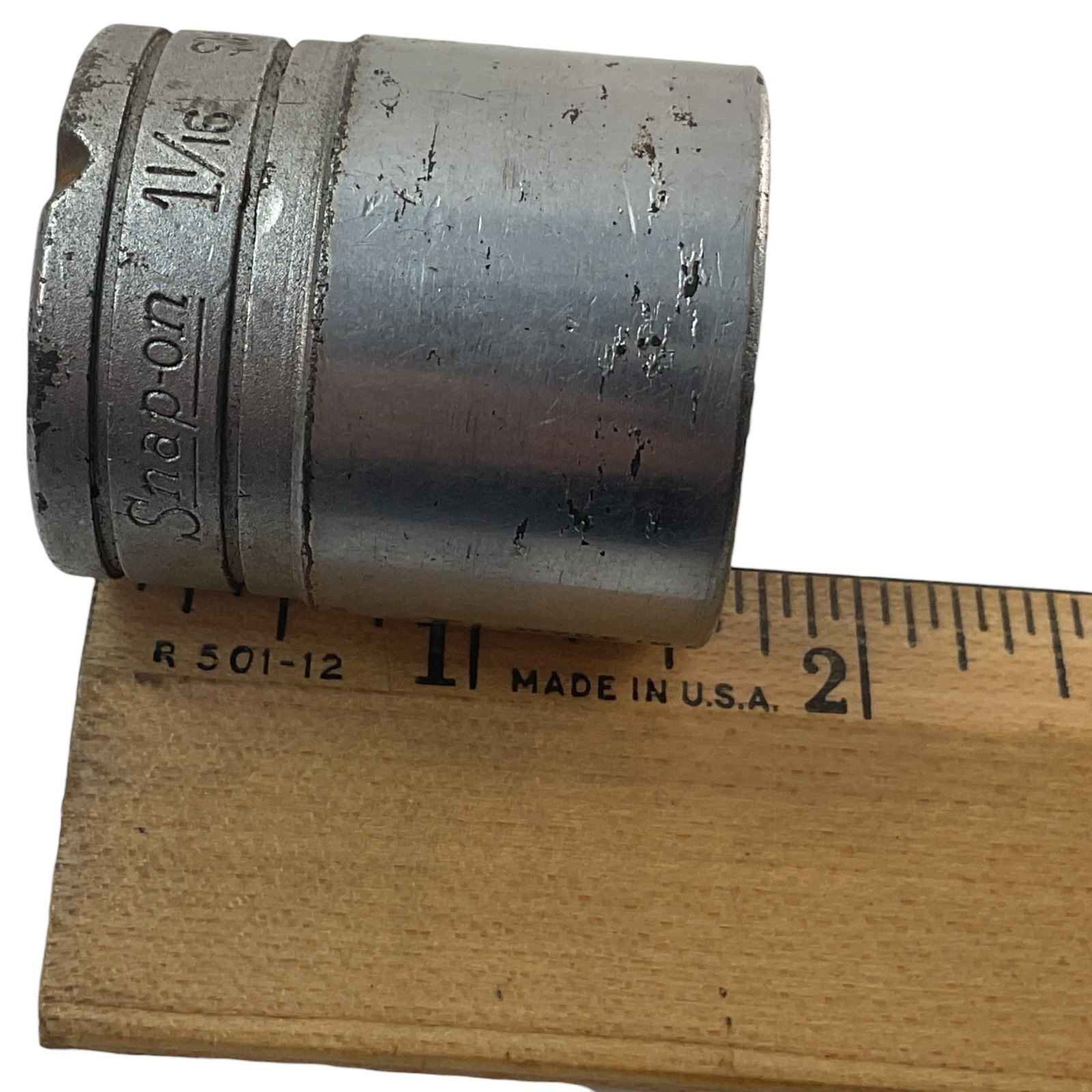 Snap-On Socket 1-1/16″ SW341 1/2″ Drive 12 Pt As Pictured Mechanic Tool USA