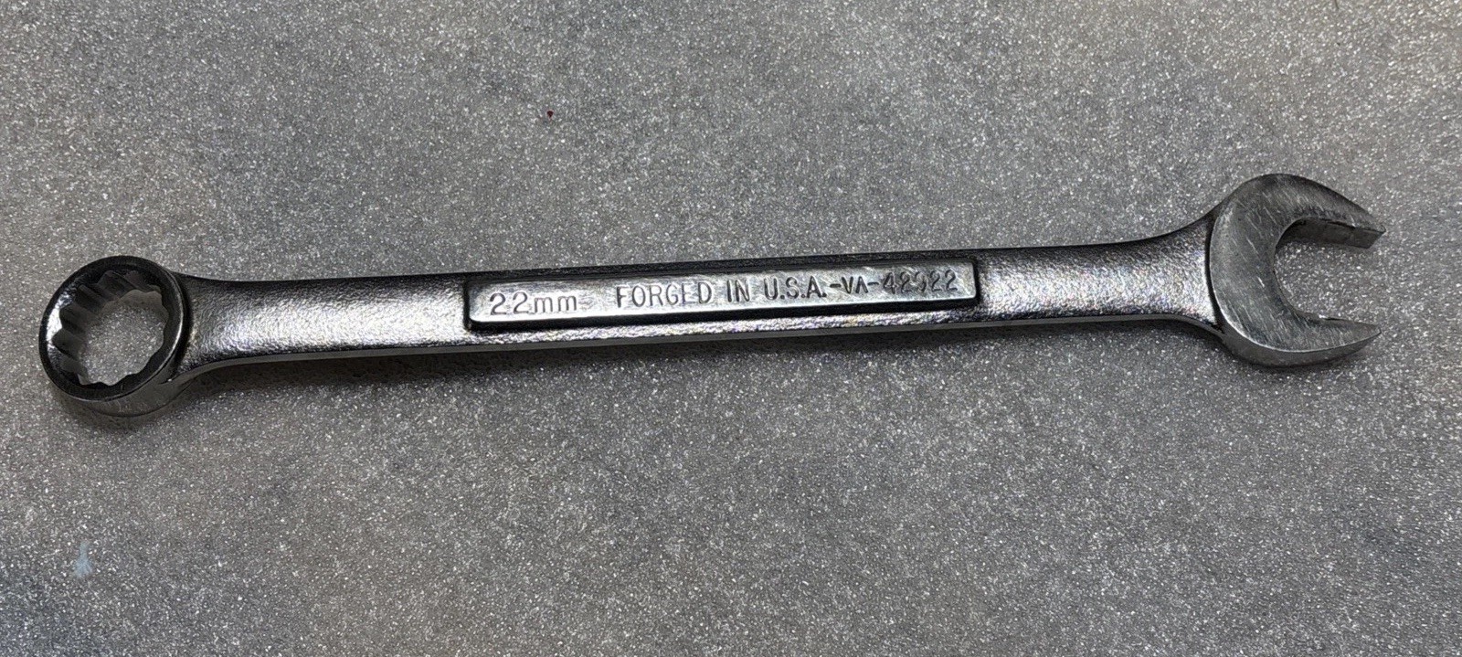 Craftsman 42922 – VA- 22mm Combination Wrench – USA