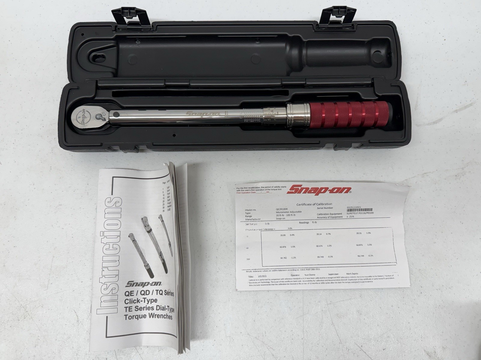 Snap On 3/8” Dr RED Adjustable Click Type Torque Wrench #QE2R100R