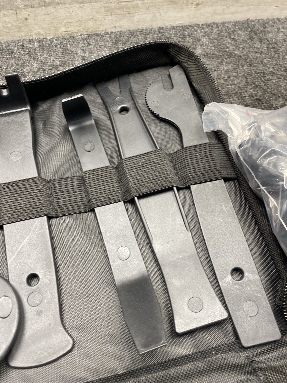 NOS GOOACC Trim Removal And Installation Kit, Clips and Tools