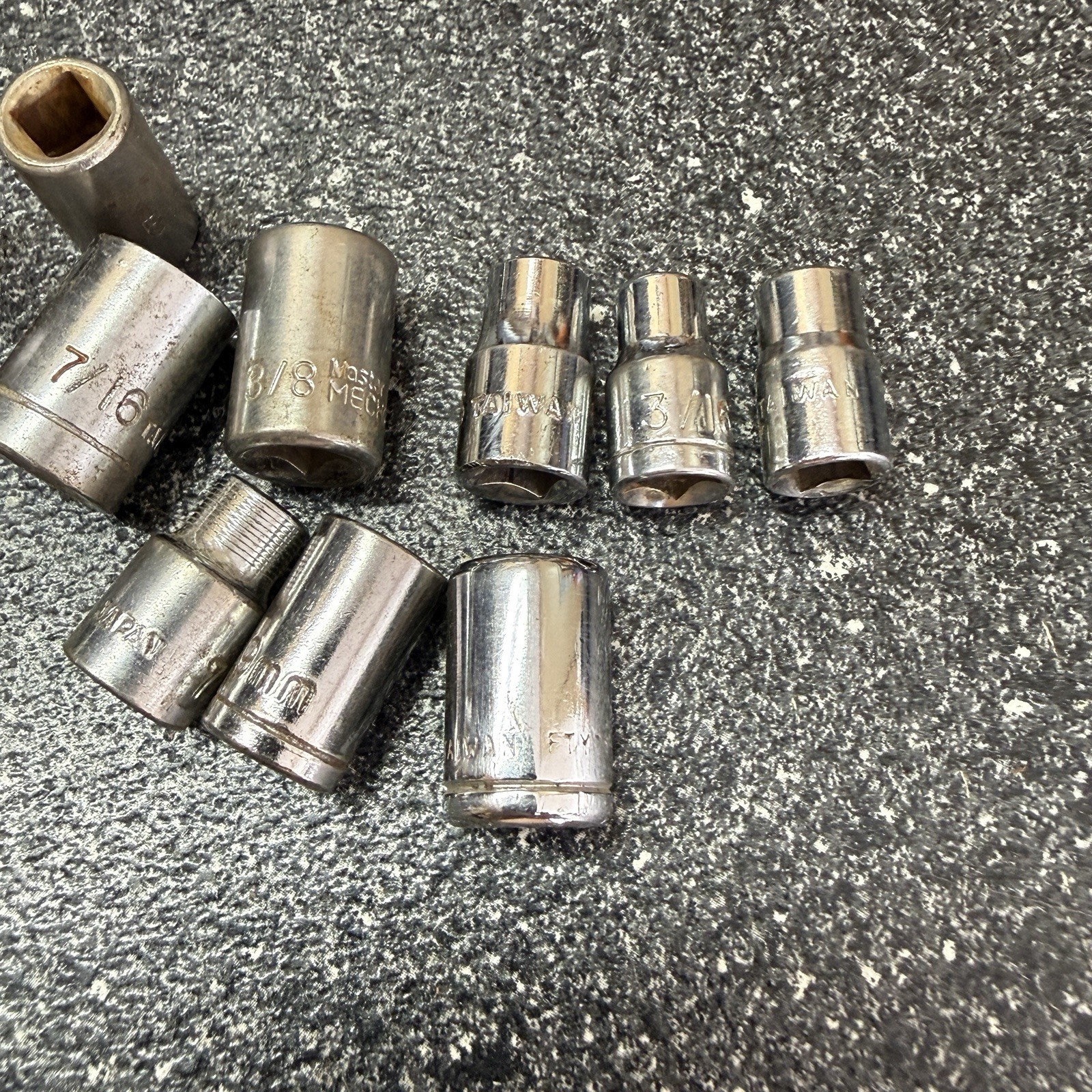 Lot of Assorted Sockets – Many Brands/Sizes – Estate Lot – Great Price Tools