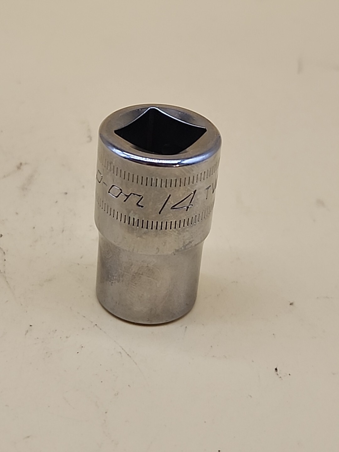 Snap-on Tools 1/2″ Drive 14mm Metric Shallow 6PT Chrome Socket TWM14A USA