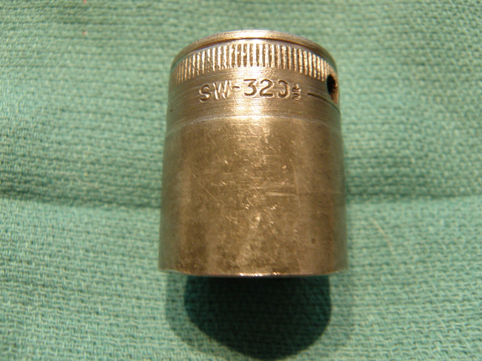 Snap-On 1/2″ Drive, 12 Point, 1″ Shallow Socket. SW320-1/2 Very Good Cond. USA.