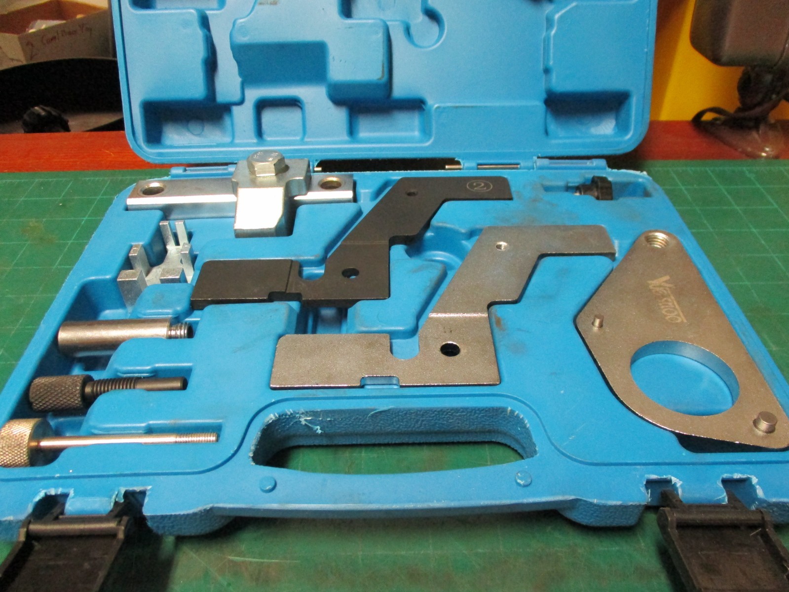 AUTOMOTIVE TOOLS * YUESSTLOO * ENGINE CAMSHAFT LOCKING TOOL KIT