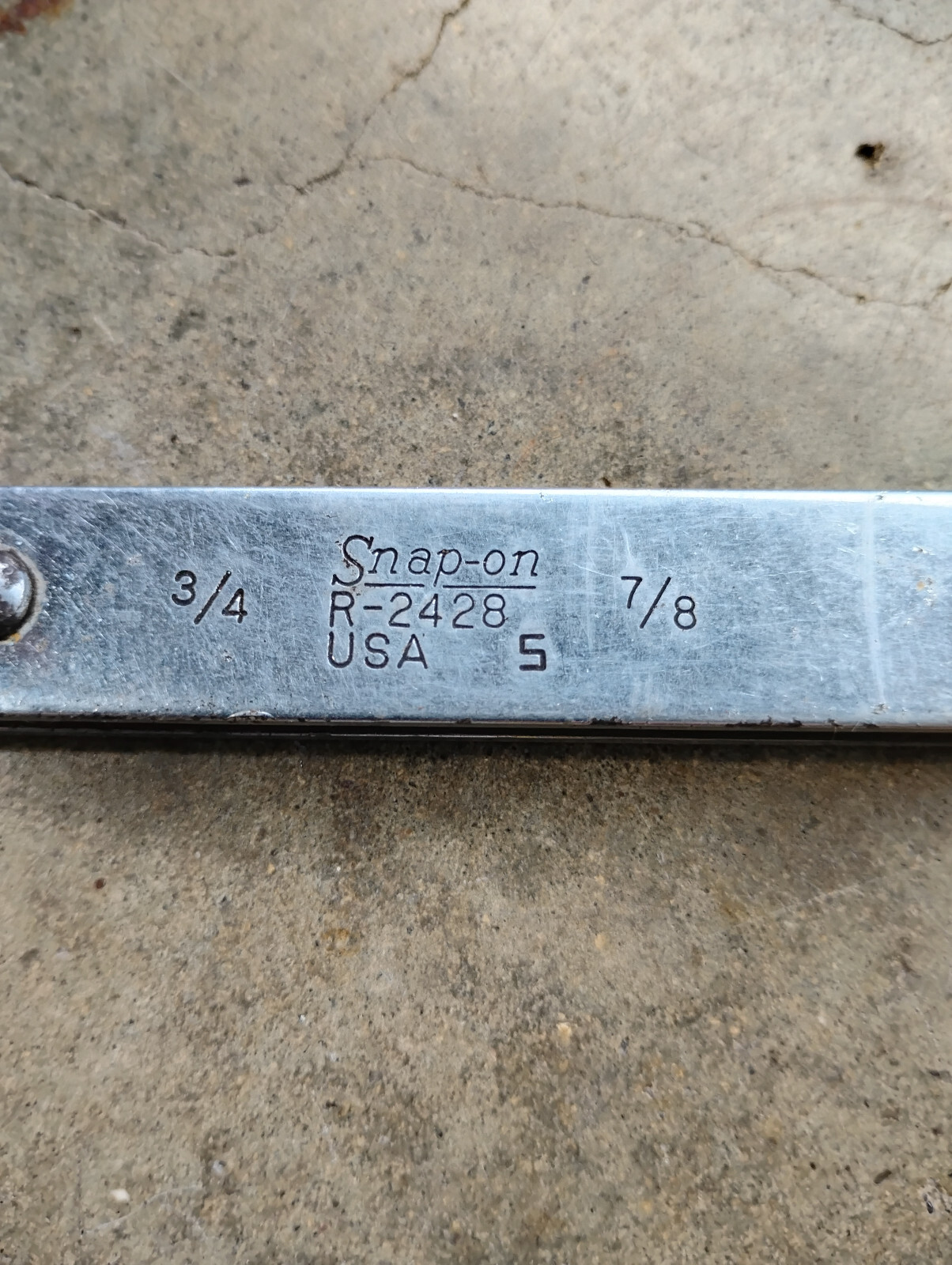 Snap-On Tools R2428 12 Point 3/4″ – 7/8″ Double Box End Ratcheting Wrench