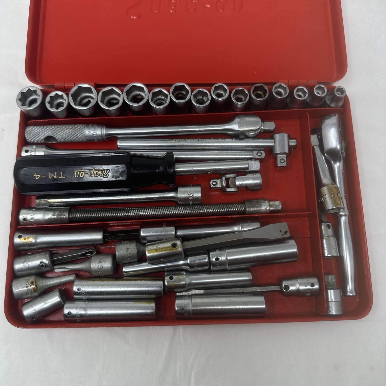 VTG Snap-On 42 Piece Socket Wrenches With Metal Case Dated 1955 Pre-Owned