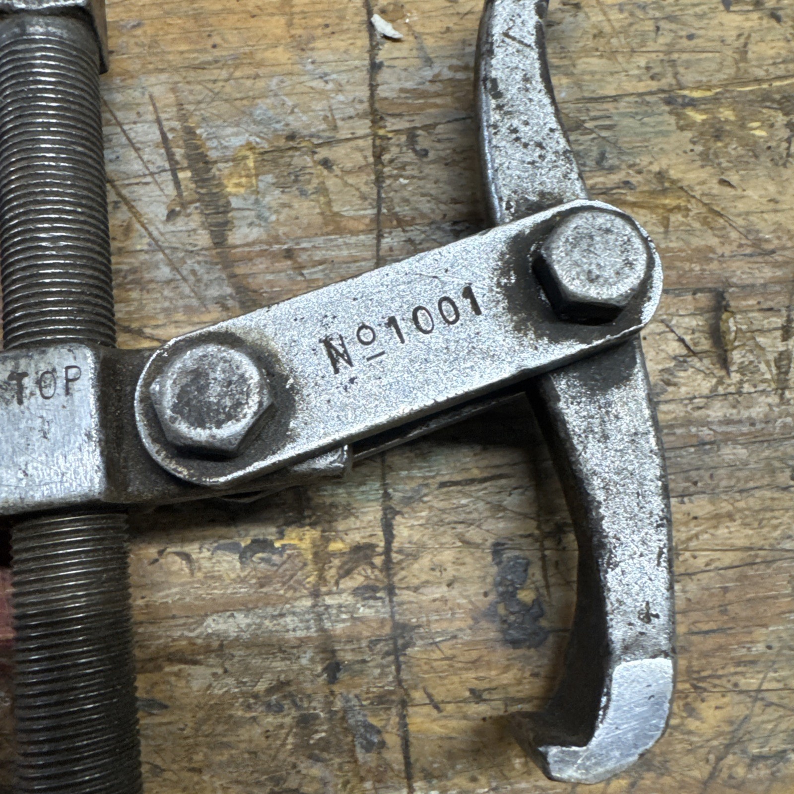 Vintage OTC Owatonna Tool CO NO 1002 2-Jaw Gear Pulley Puller 4.5” Arms