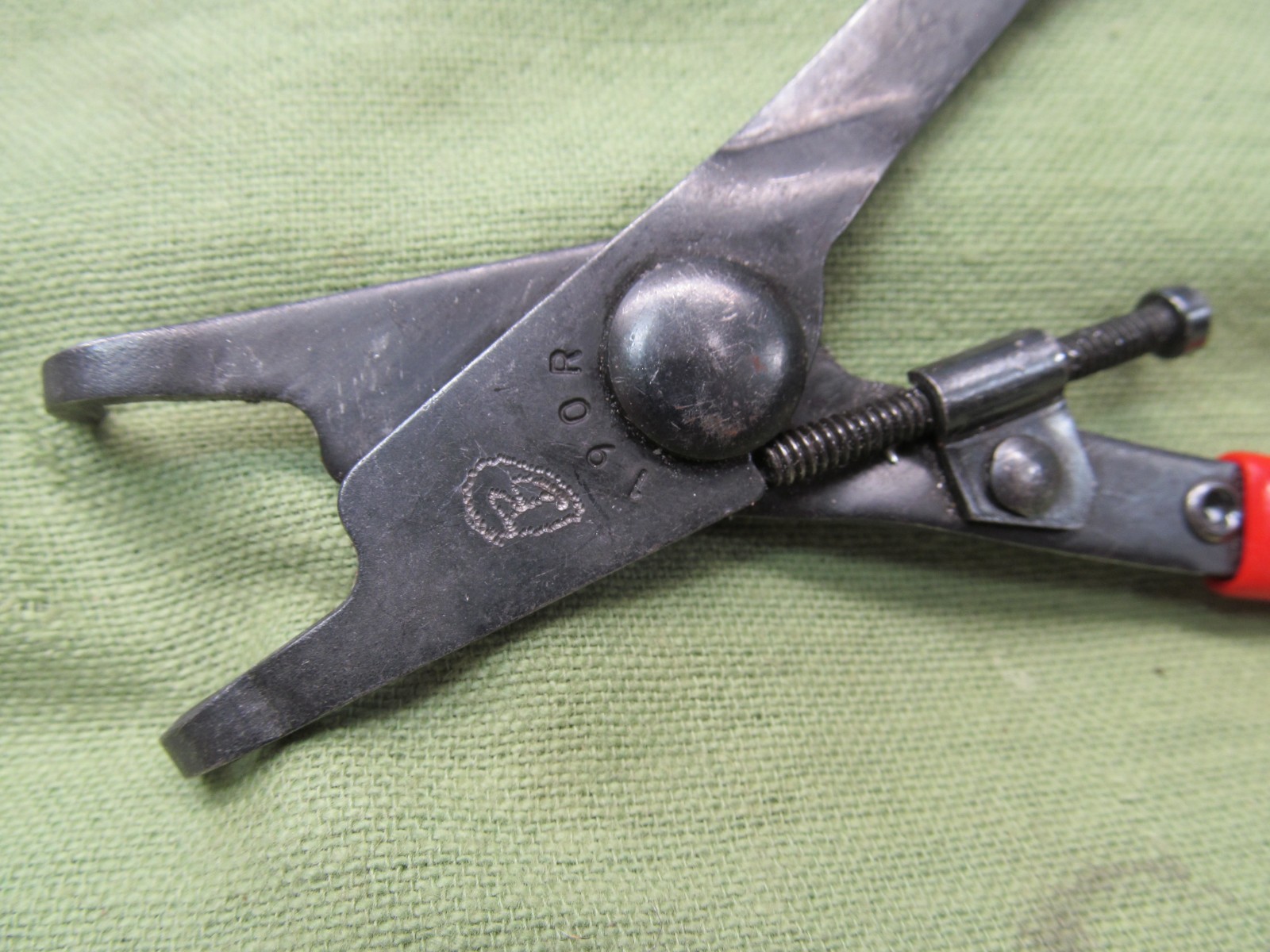 Pair of USA Made Snap Ring Pliers – 6″ External PROTO & 5.5″ Internal MILBAR