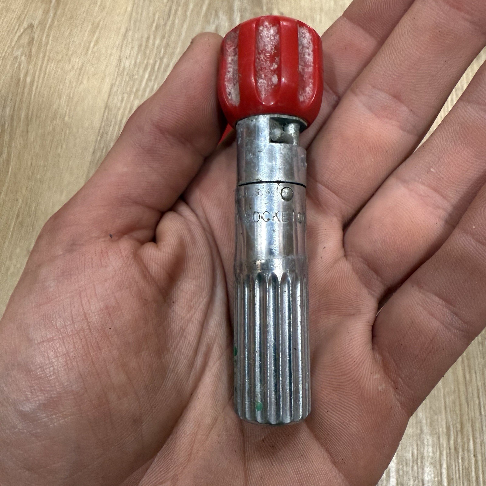 Vintage Ratchet Socketool Reversing 1/4″ Hex Ratcheting Screwdriver, 3-7/8″ USA
