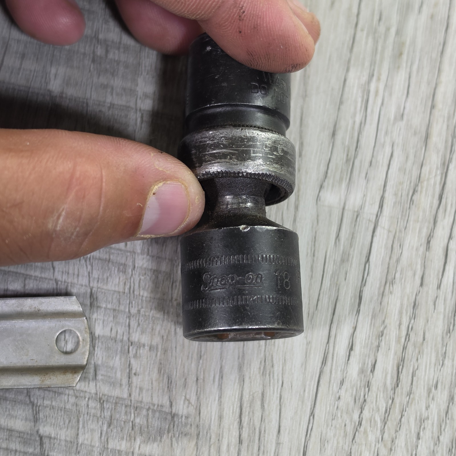 Snap On 3/8 Drive 8-Piece Metric Set 10-18 mm Impact Swivel Socket Set Used