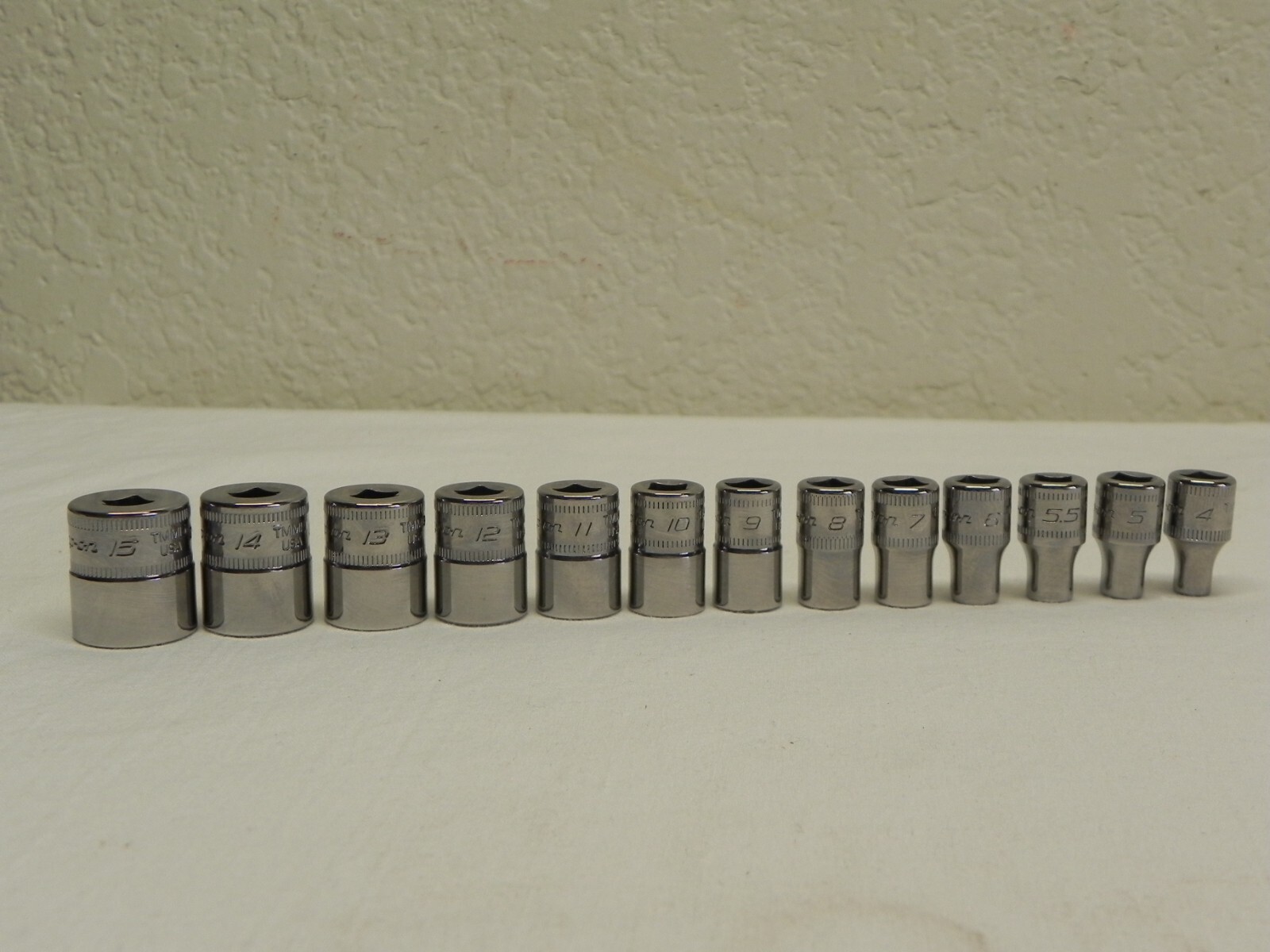 Snap-On 117TMM 17 Piece 1/4″ Drive 6 Point Metric Service Starter Set w/Holder