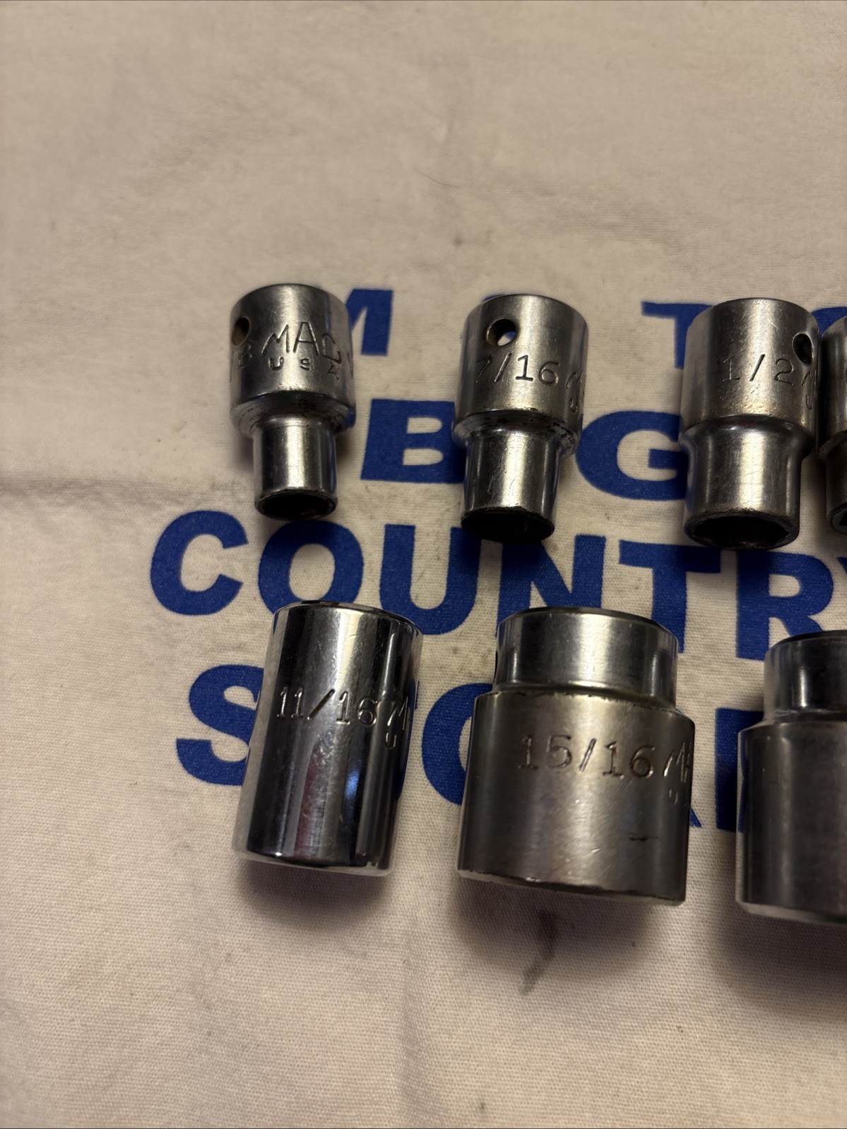 Mac Tools 1/2″ Drive 6pt 9pc Chrome SAE Socket Set 3/8″ to 1-1/16″ V126-V346